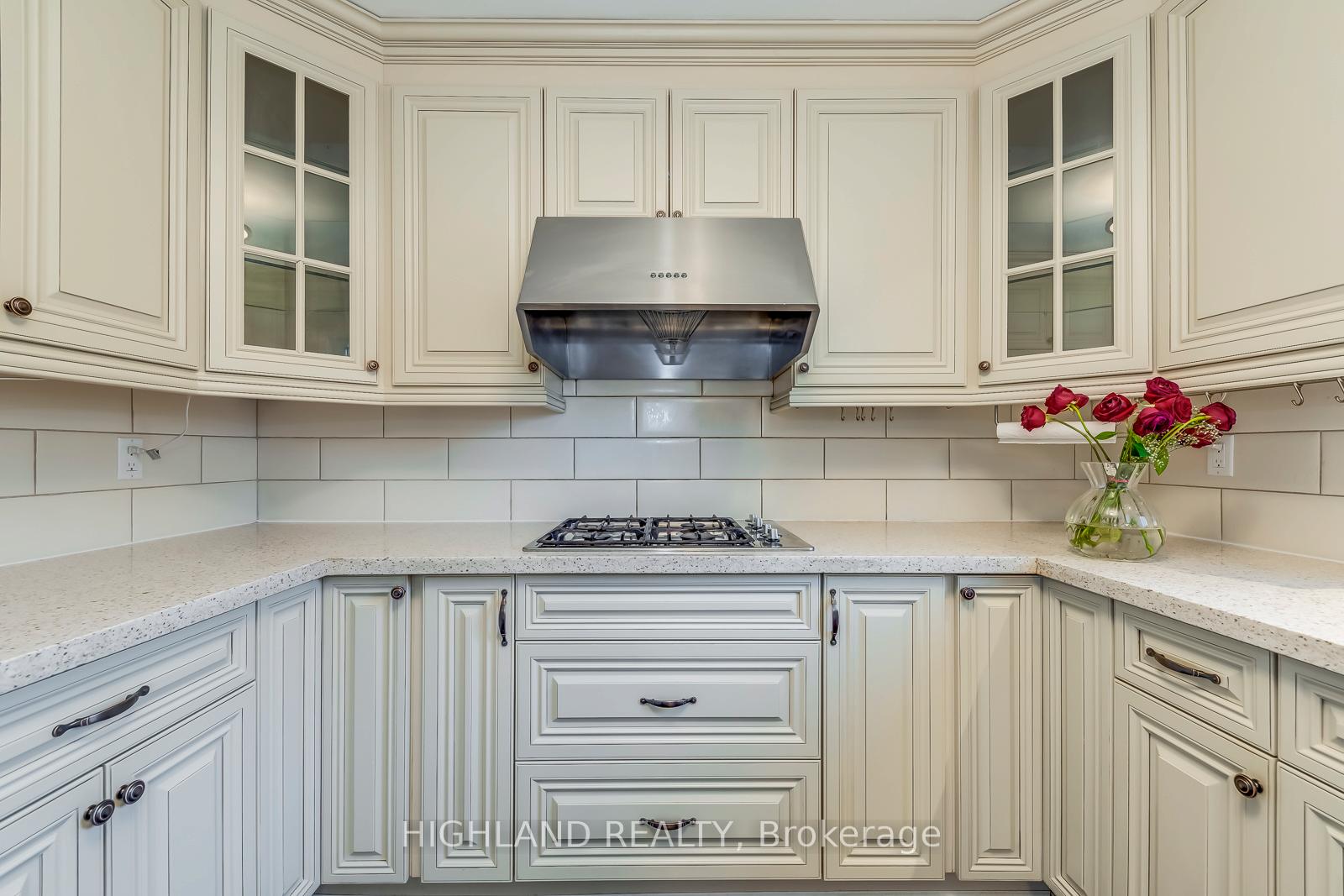 Photo 8 of 1119 Privet Place, Oakville, Clearview — HOMEH
