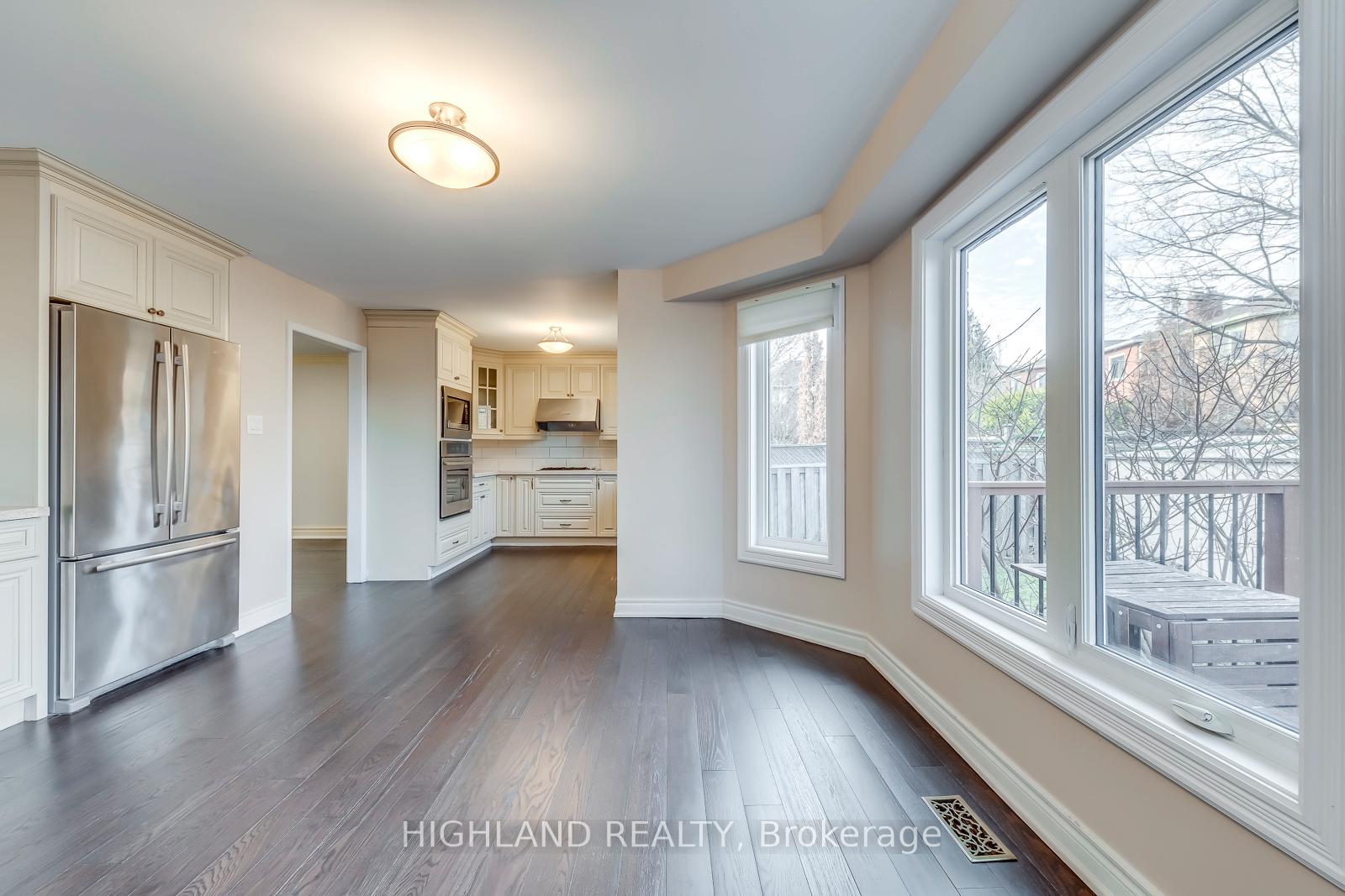Photo 11 of 1119 Privet Place, Oakville, Clearview — HOMEH
