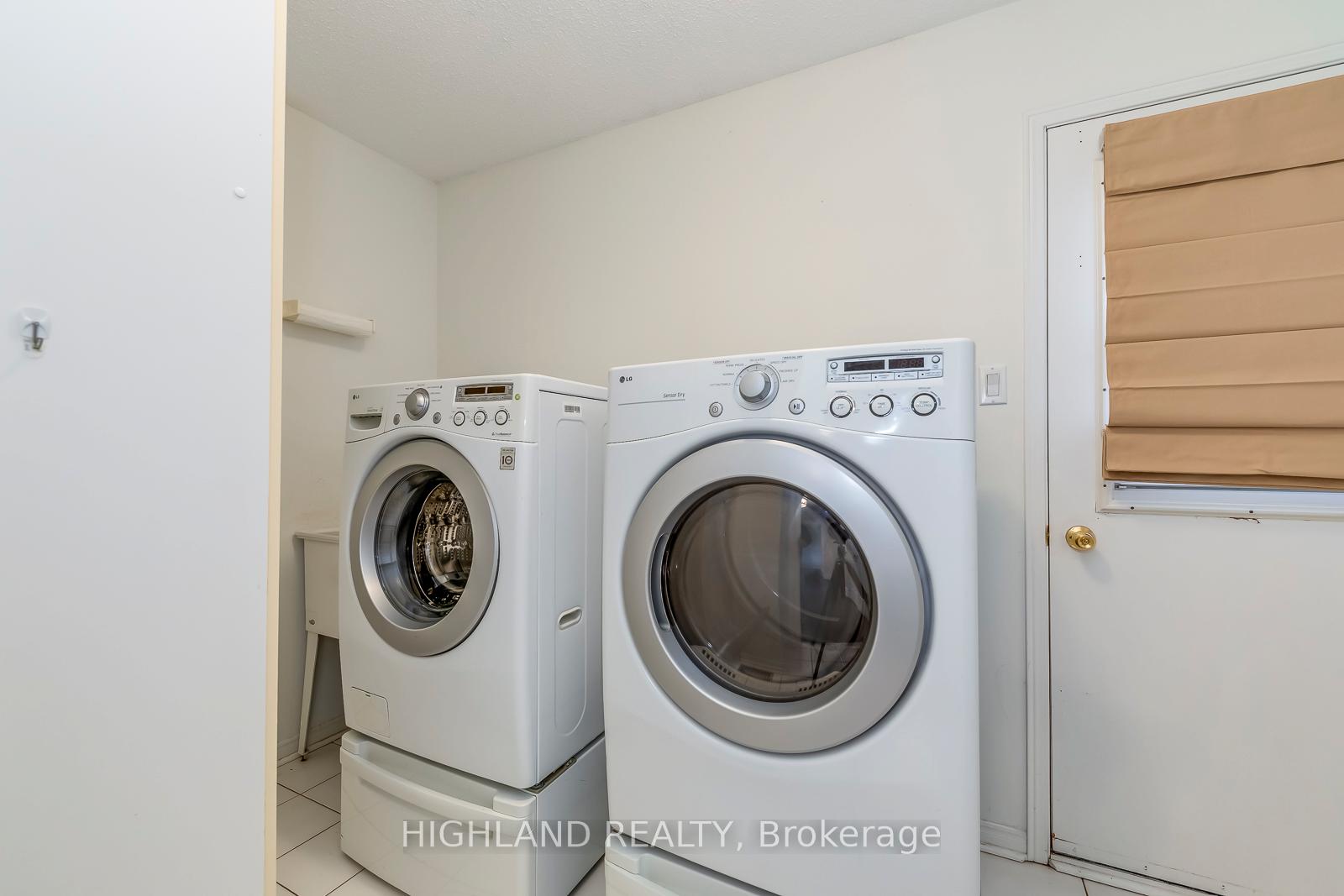 Photo 17 of 1119 Privet Place, Oakville, Clearview — HOMEH