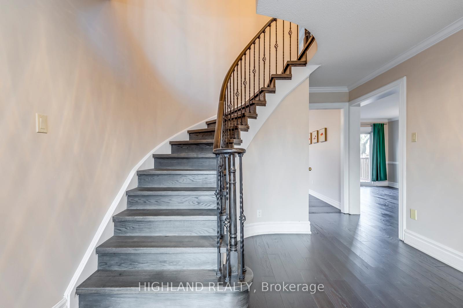 Photo 18 of 1119 Privet Place, Oakville, Clearview — HOMEH