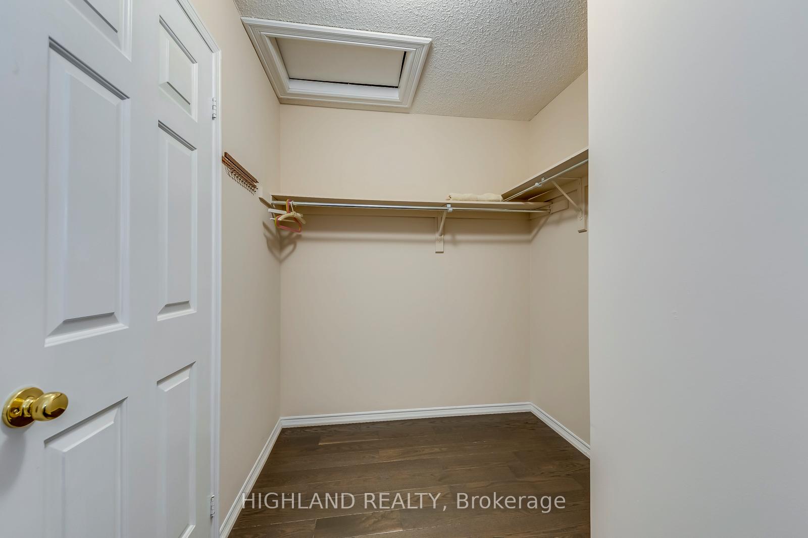 Photo 26 of 1119 Privet Place, Oakville, Clearview — HOMEH