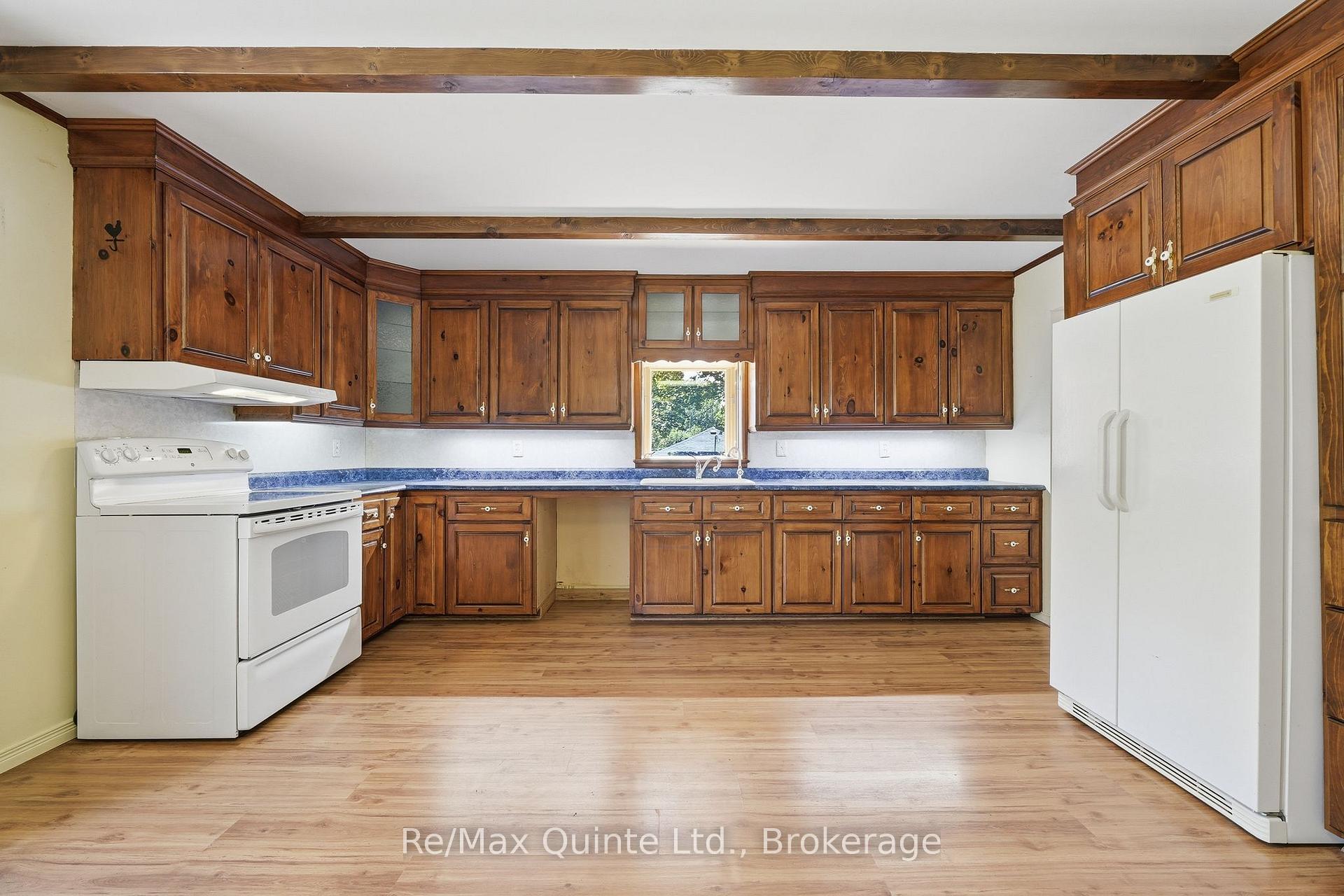 Photo 10 of 287 Drewery Street, Brighton, Rural Brighton — HOMEH