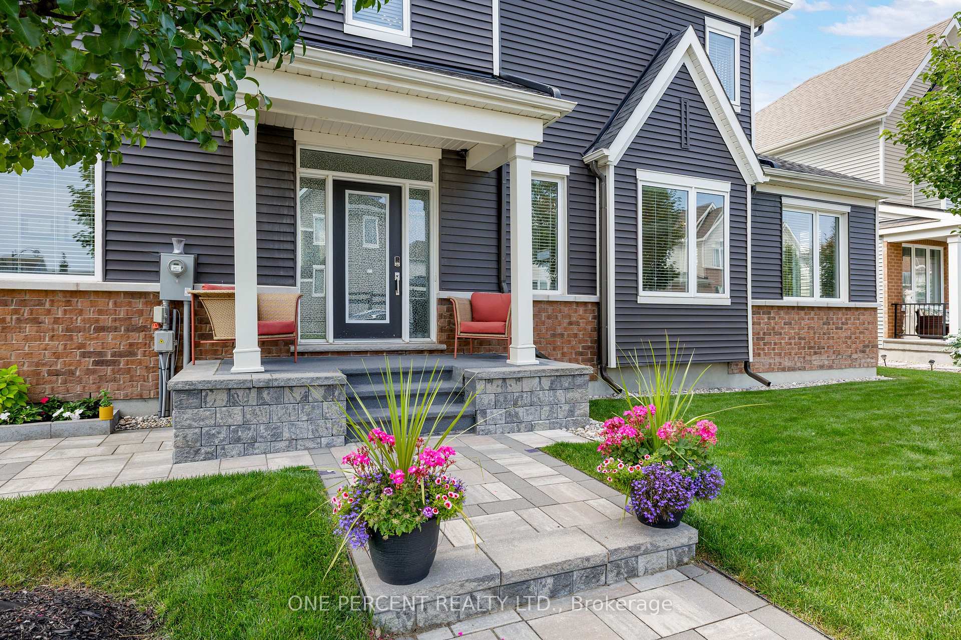 Photo 2 of 334 Lamarche Avenue, Ottawa, Chapel Hill South - Orleans Village — HOMEH
