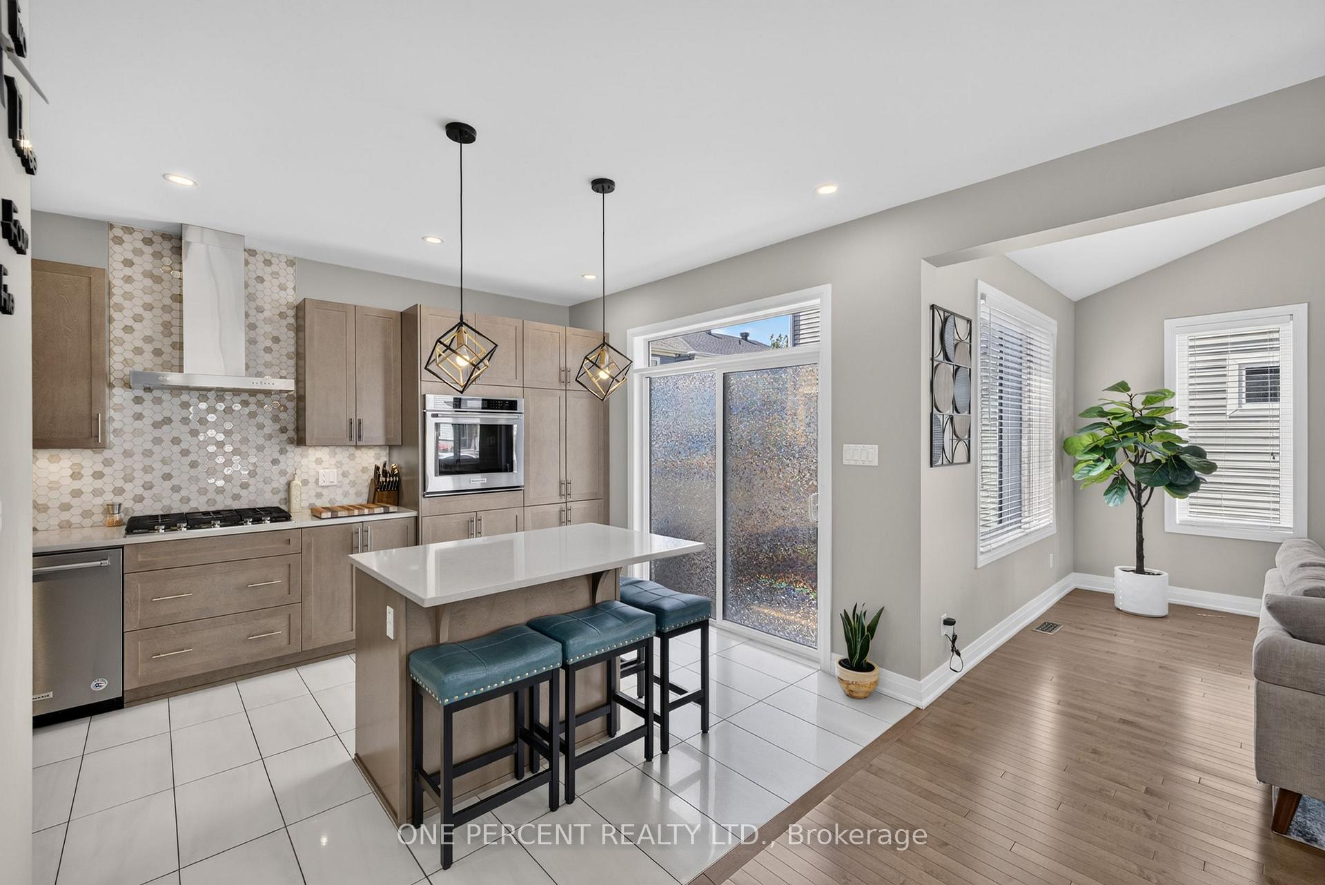 Photo 18 of 334 Lamarche Avenue, Ottawa, Chapel Hill South - Orleans Village — HOMEH