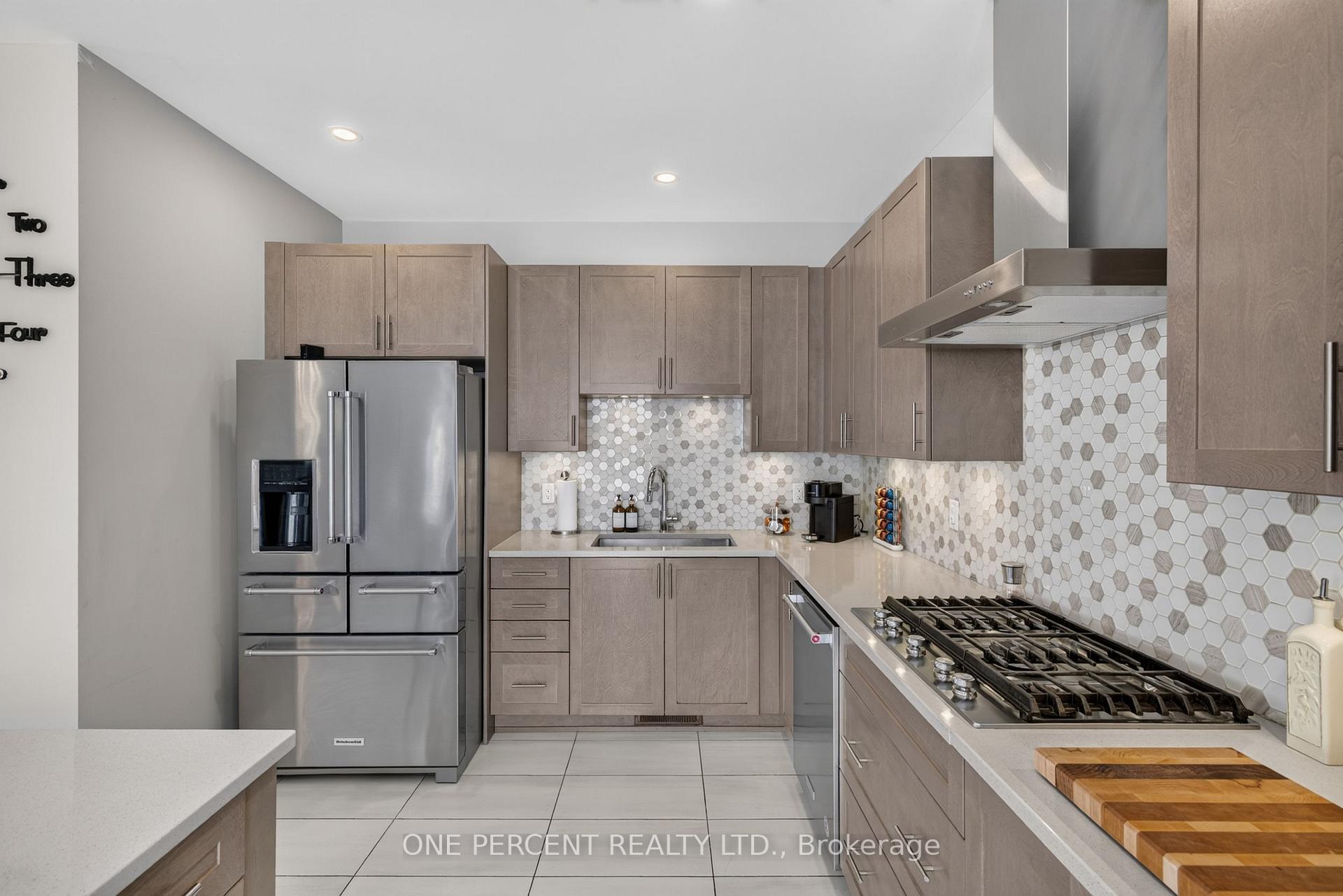 Photo 21 of 334 Lamarche Avenue, Ottawa, Chapel Hill South - Orleans Village — HOMEH