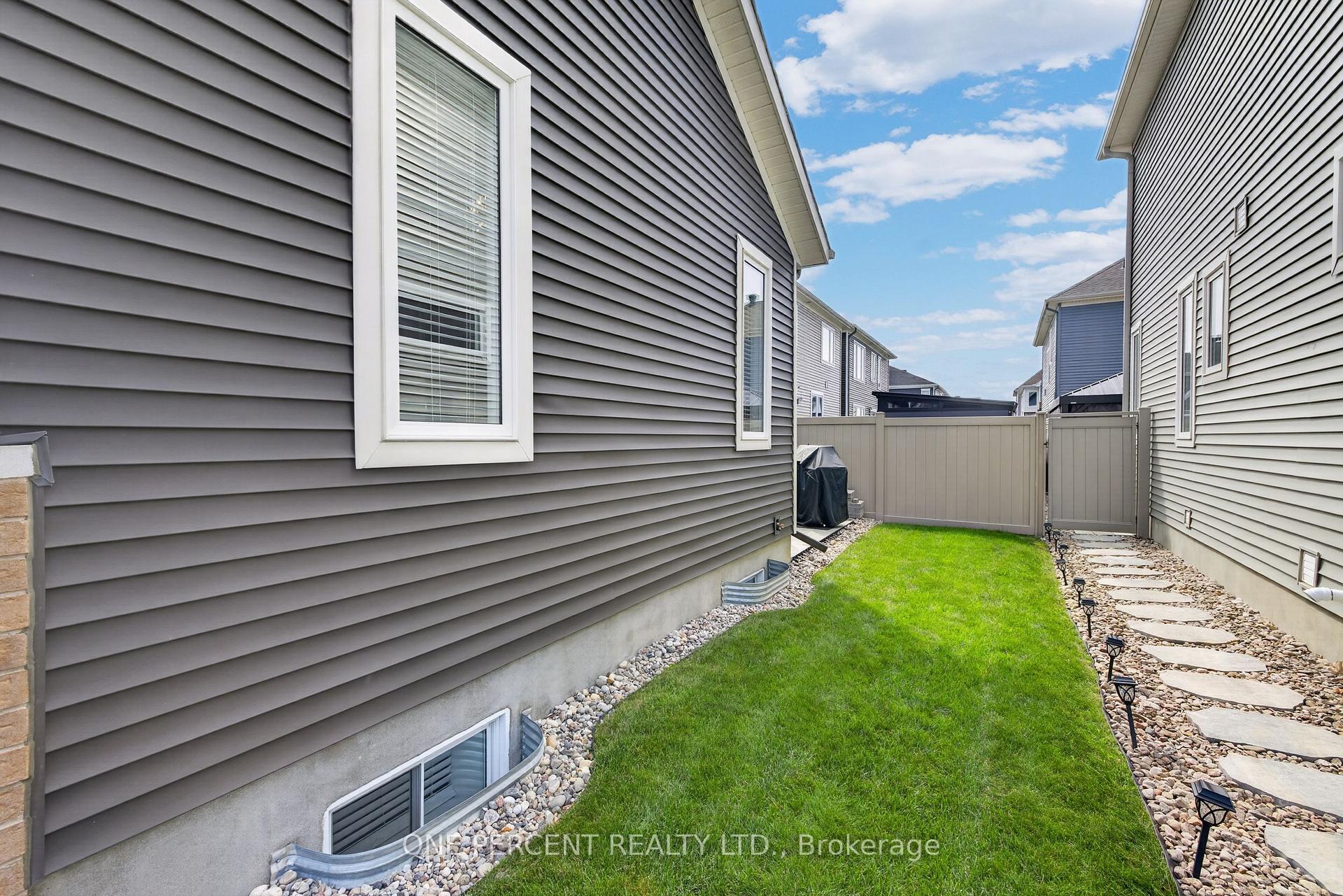 Photo 42 of 334 Lamarche Avenue, Ottawa, Chapel Hill South - Orleans Village — HOMEH