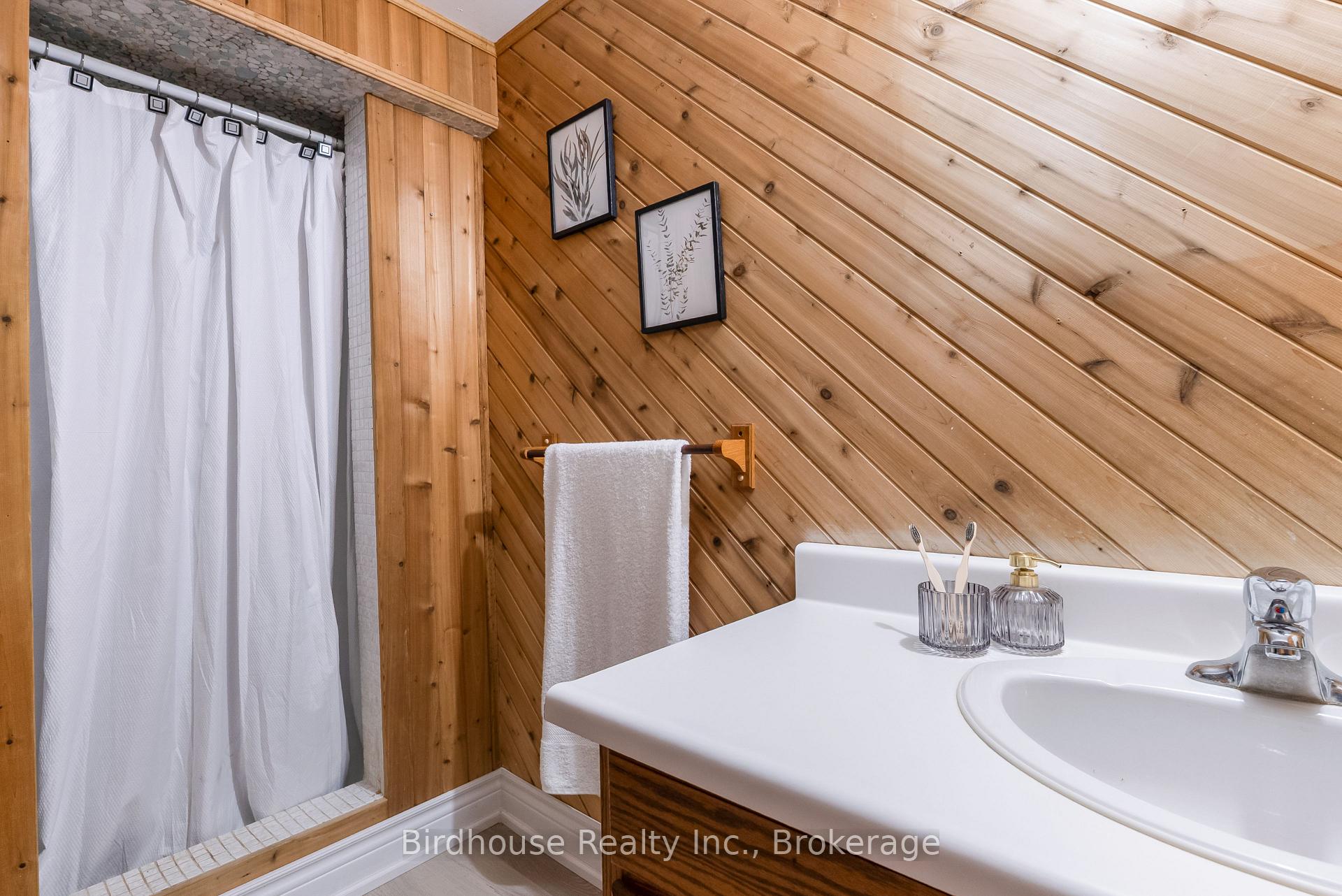 Photo 37 of 36 Sugar Bush Road, Kawartha Lakes, Manvers — HOMEH