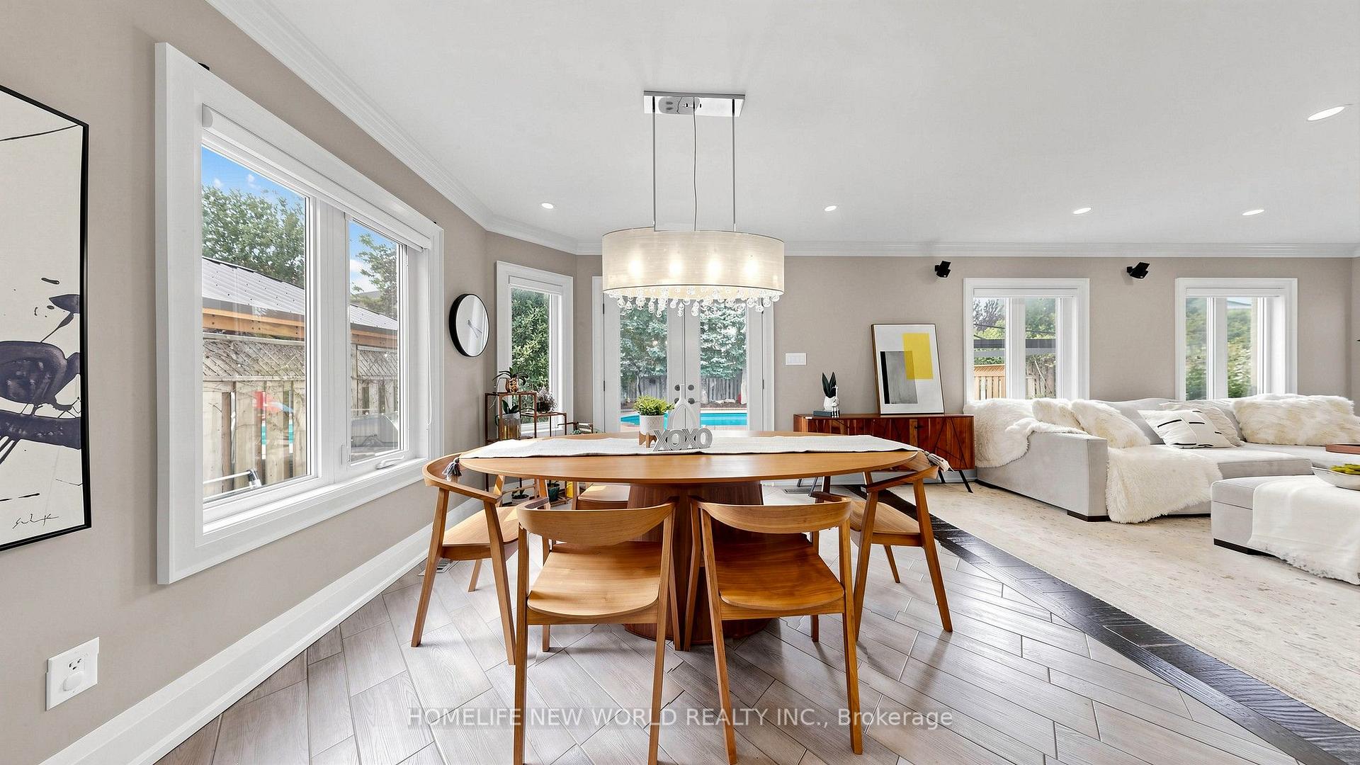 Photo 11 of 526 Cunningham Drive, Vaughan, Maple — HOMEH