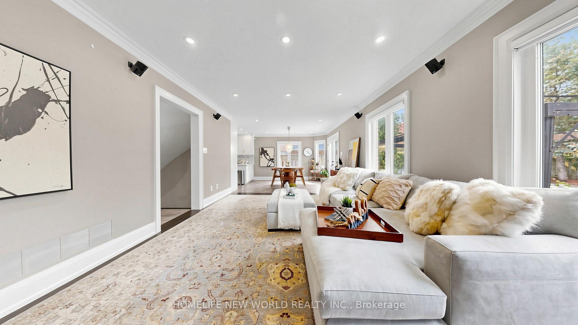 Photo 17 of 526 Cunningham Drive, Vaughan, Maple — HOMEH