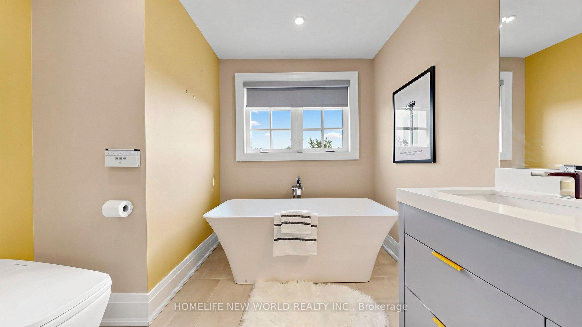 Photo 23 of 526 Cunningham Drive, Vaughan, Maple — HOMEH
