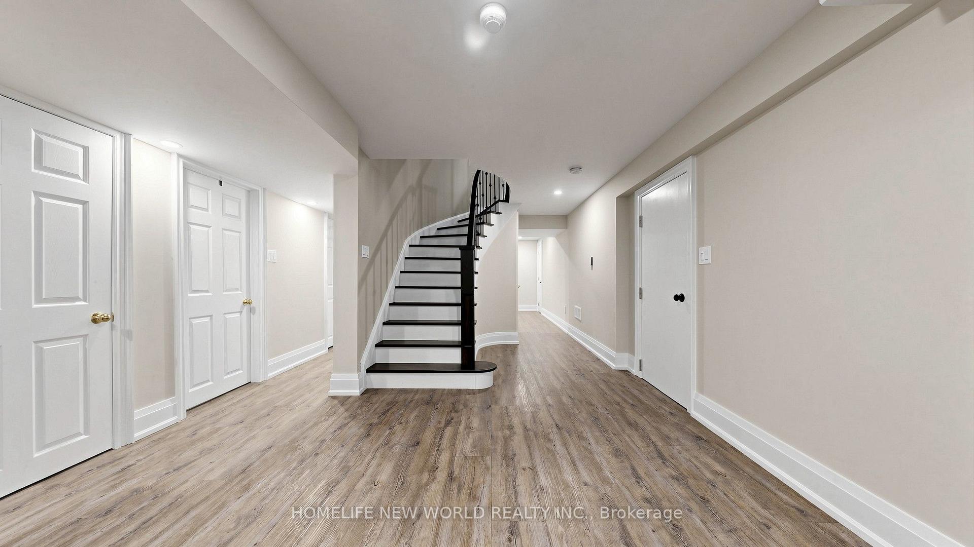 Photo 31 of 526 Cunningham Drive, Vaughan, Maple — HOMEH