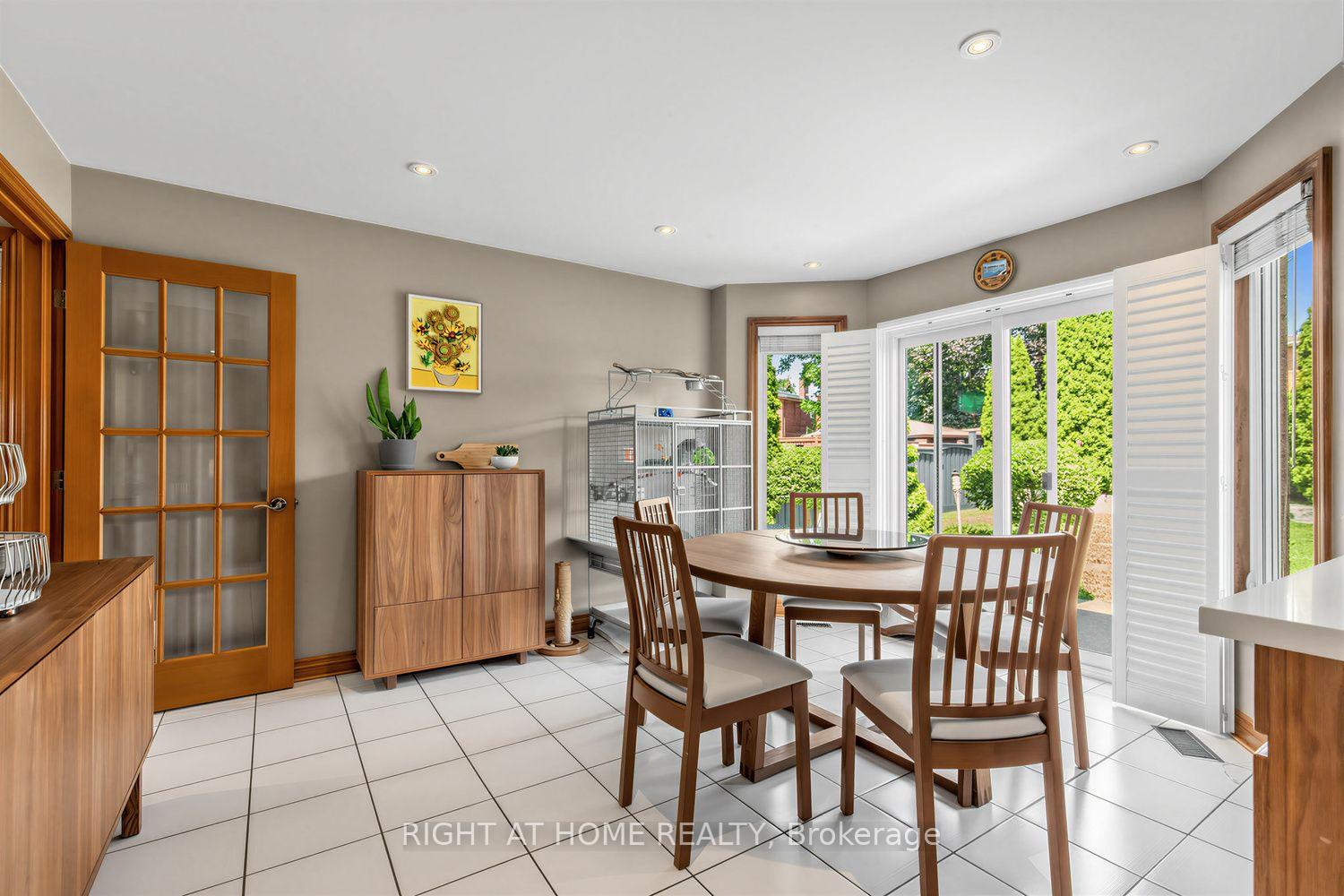 Photo 14 of 112 Belview Avenue, Vaughan, East Woodbridge — HOMEH