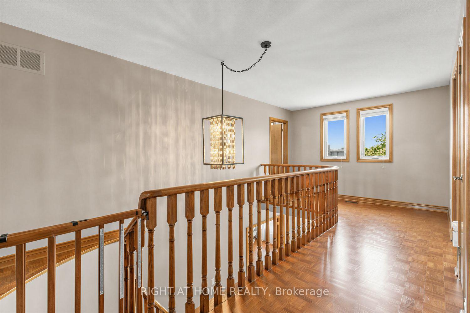 Photo 21 of 112 Belview Avenue, Vaughan, East Woodbridge — HOMEH