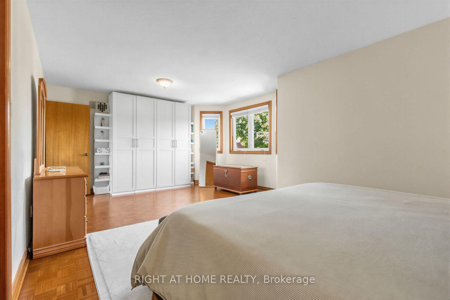Photo 23 of 112 Belview Avenue, Vaughan, East Woodbridge — HOMEH