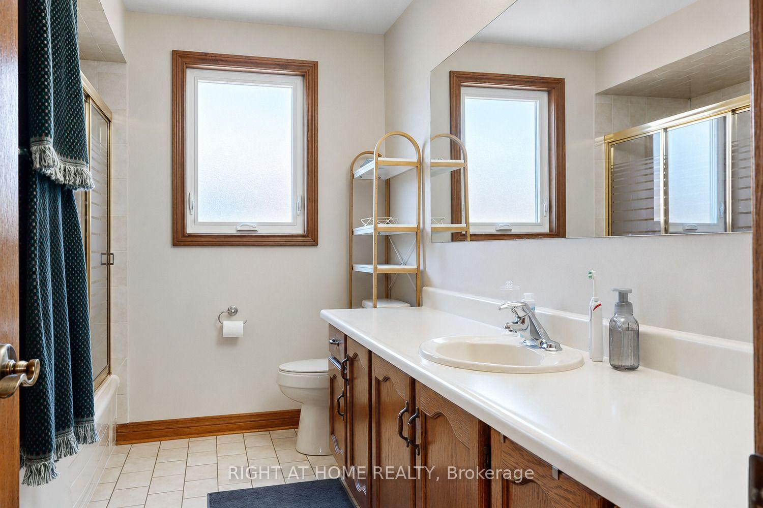 Photo 27 of 112 Belview Avenue, Vaughan, East Woodbridge — HOMEH
