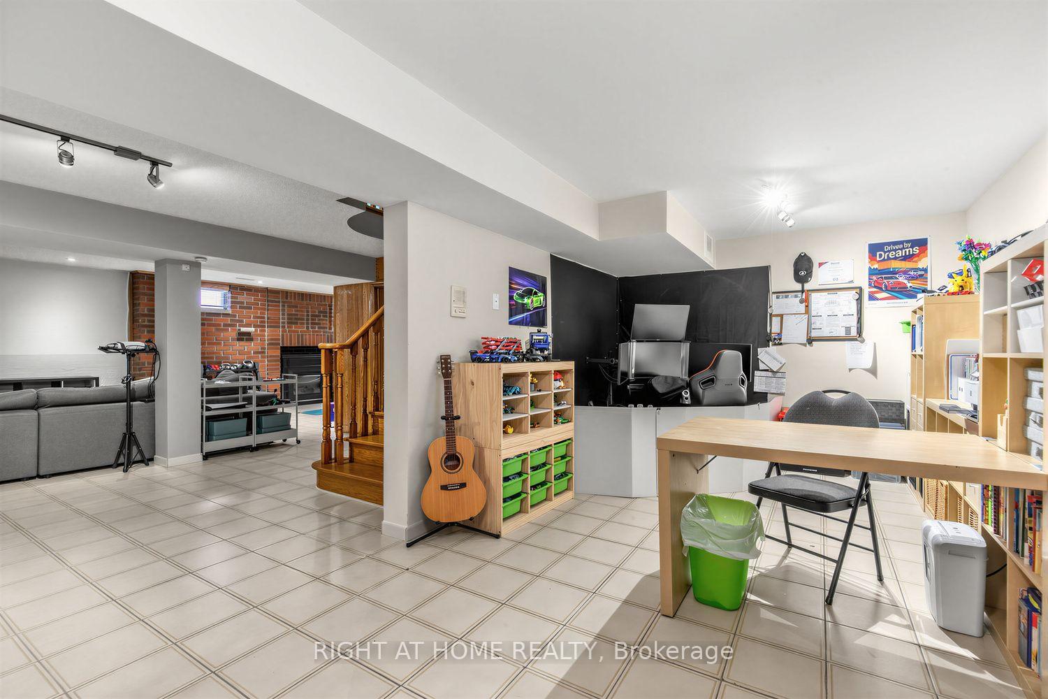 Photo 34 of 112 Belview Avenue, Vaughan, East Woodbridge — HOMEH