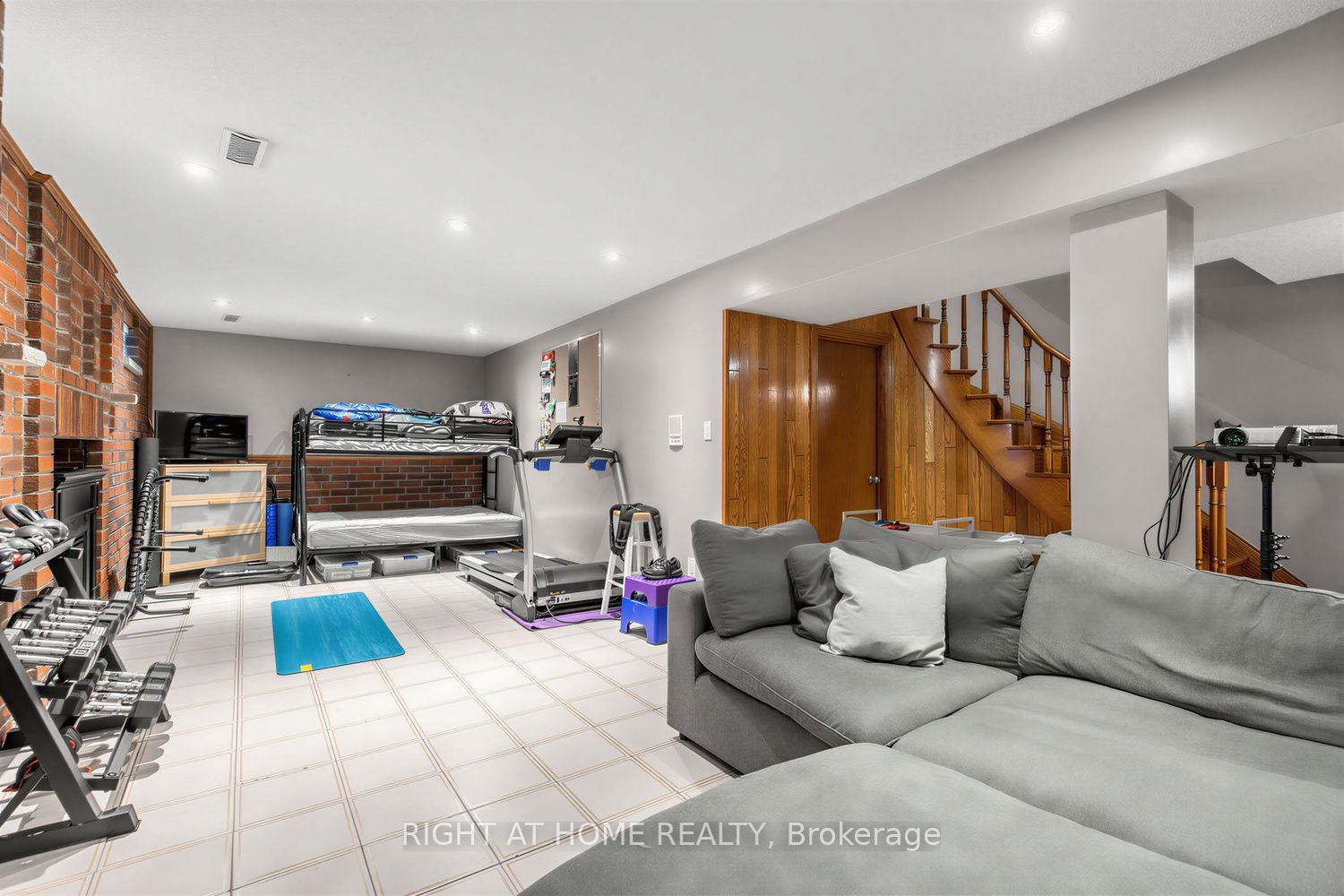 Photo 35 of 112 Belview Avenue, Vaughan, East Woodbridge — HOMEH
