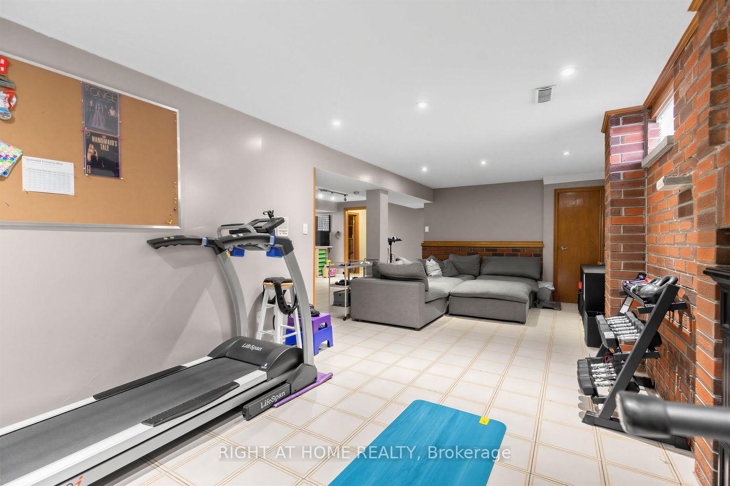 Photo 37 of 112 Belview Avenue, Vaughan, East Woodbridge — HOMEH
