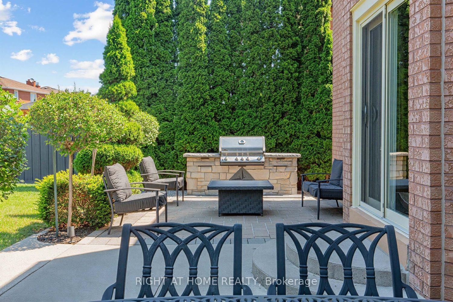 Photo 40 of 112 Belview Avenue, Vaughan, East Woodbridge — HOMEH