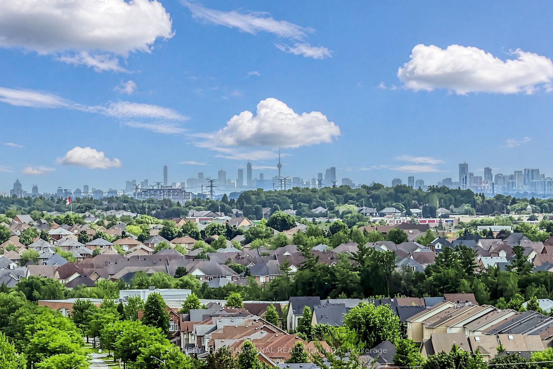Photo 11 of Unit 1023, 2 David Eyer Road, Richmond Hill, Rural Richmond Hill — HOMEH