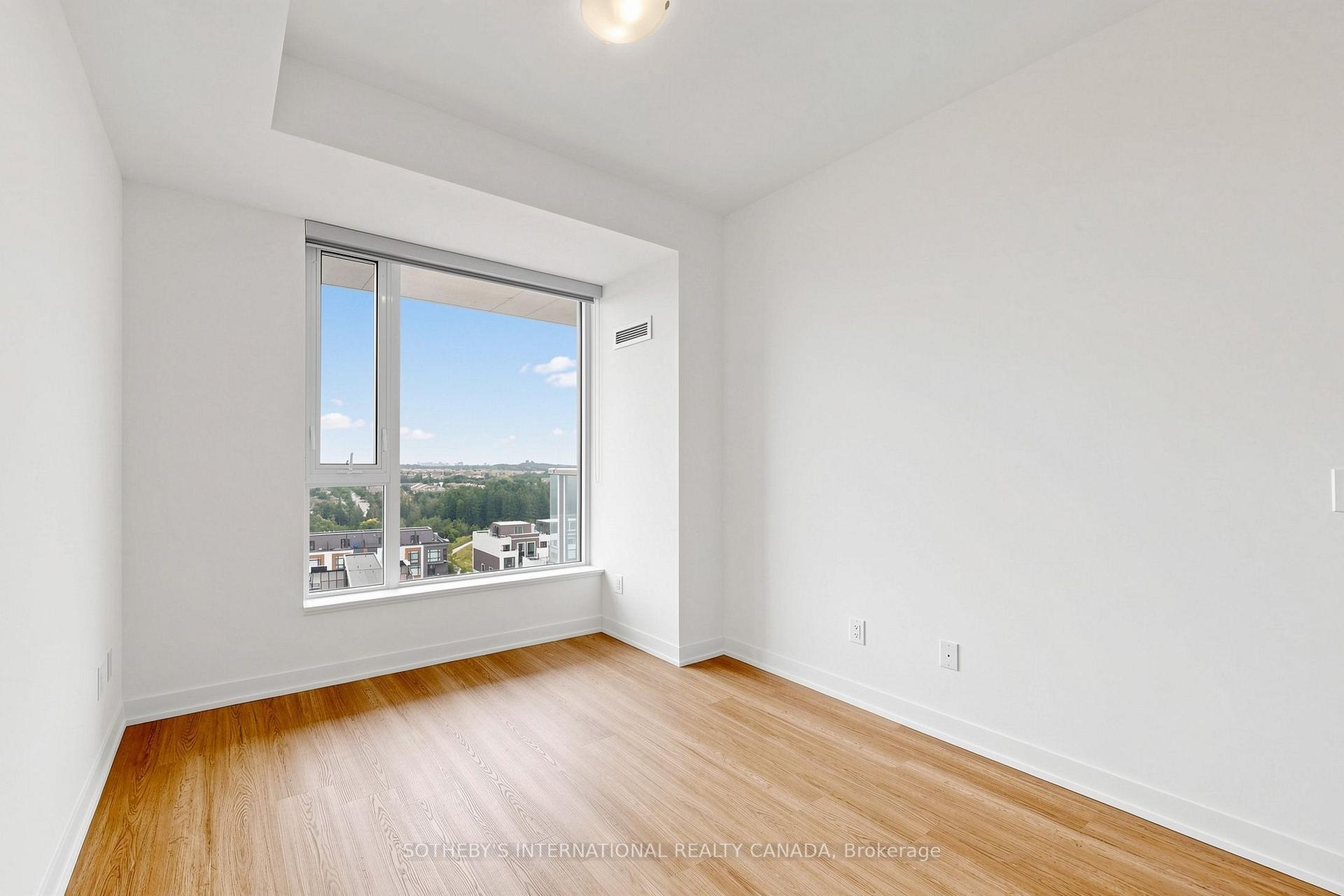 Photo 12 of Unit 1023, 2 David Eyer Road, Richmond Hill, Rural Richmond Hill — HOMEH