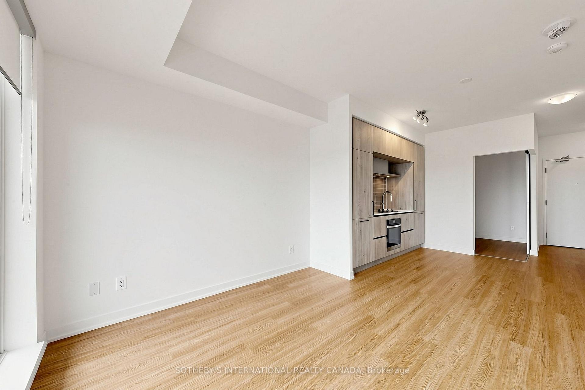 Photo 17 of Unit 1023, 2 David Eyer Road, Richmond Hill, Rural Richmond Hill — HOMEH