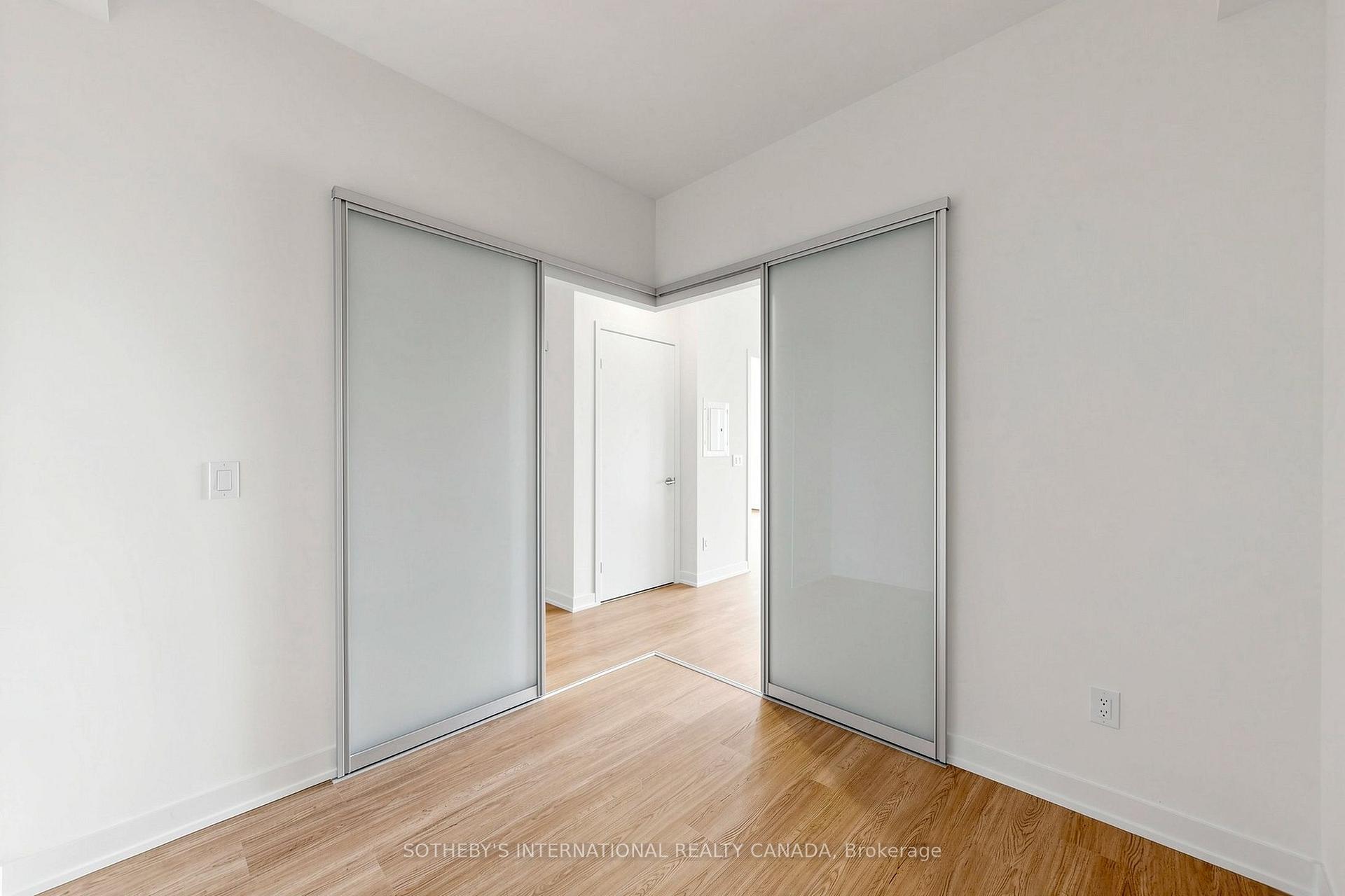 Photo 19 of Unit 1023, 2 David Eyer Road, Richmond Hill, Rural Richmond Hill — HOMEH