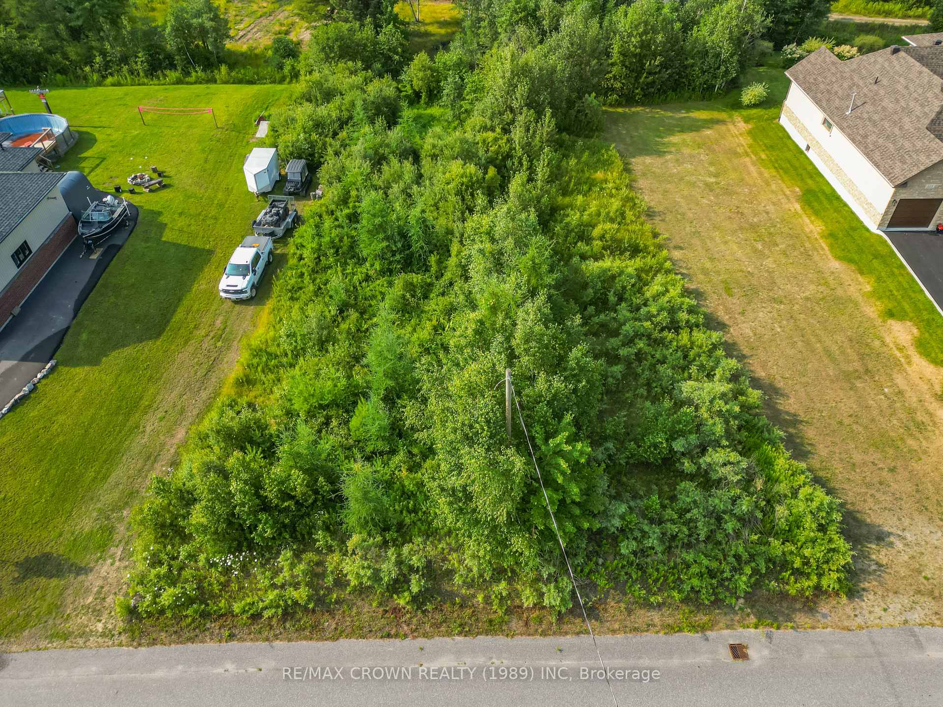 Photo 4 of 107 Lachance Drive, West Nipissing, Sturgeon Falls — HOMEH