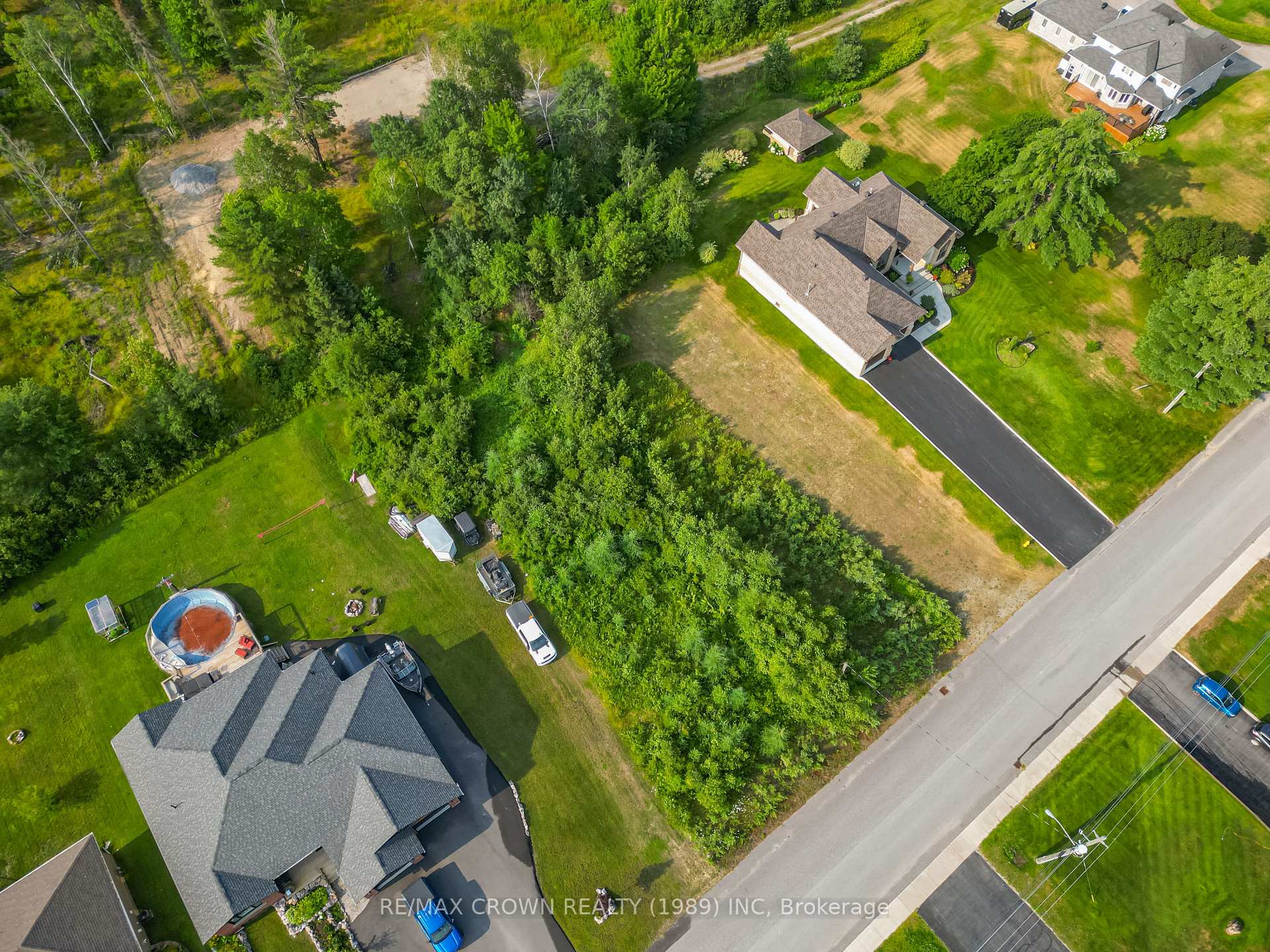 Photo 5 of 107 Lachance Drive, West Nipissing, Sturgeon Falls — HOMEH
