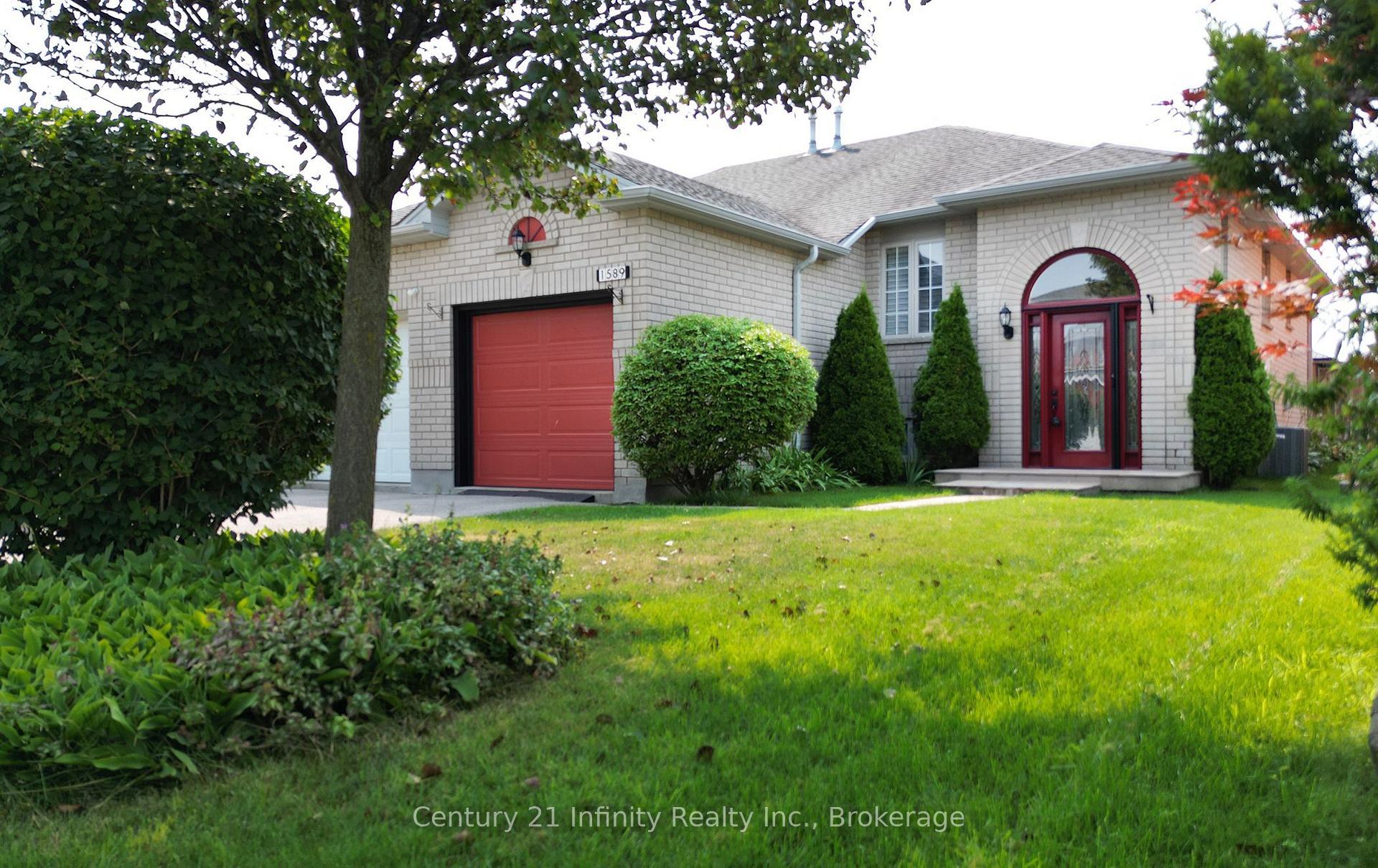 Photo 2 of 1589 Fieldgate Drive, Oshawa, Samac — HOMEH