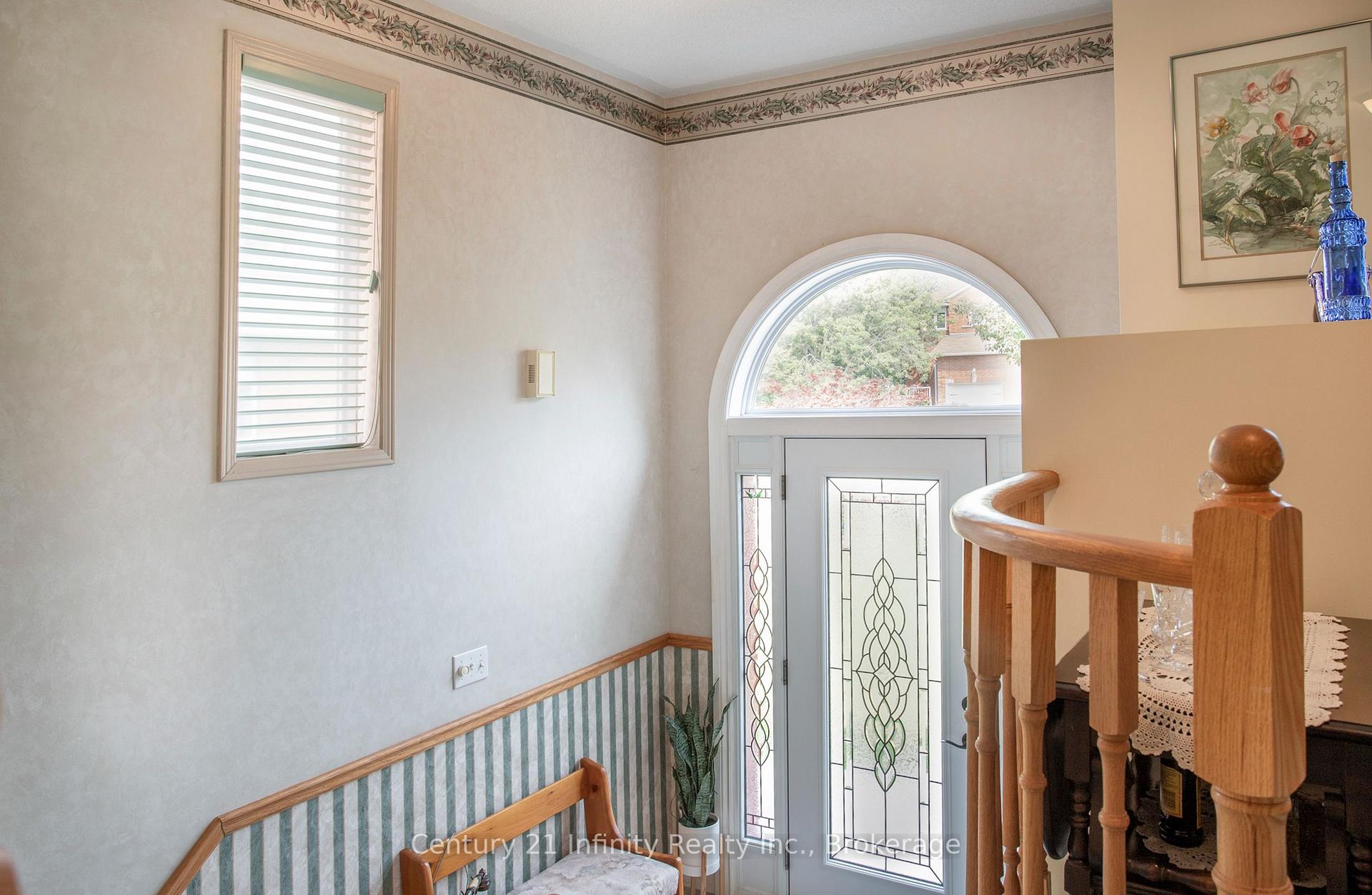 Photo 7 of 1589 Fieldgate Drive, Oshawa, Samac — HOMEH