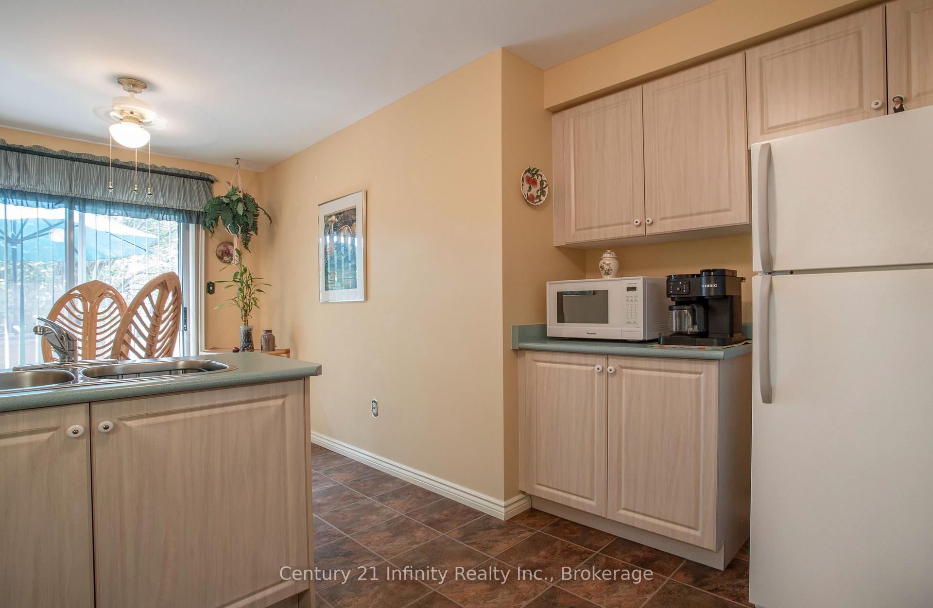 Photo 13 of 1589 Fieldgate Drive, Oshawa, Samac — HOMEH