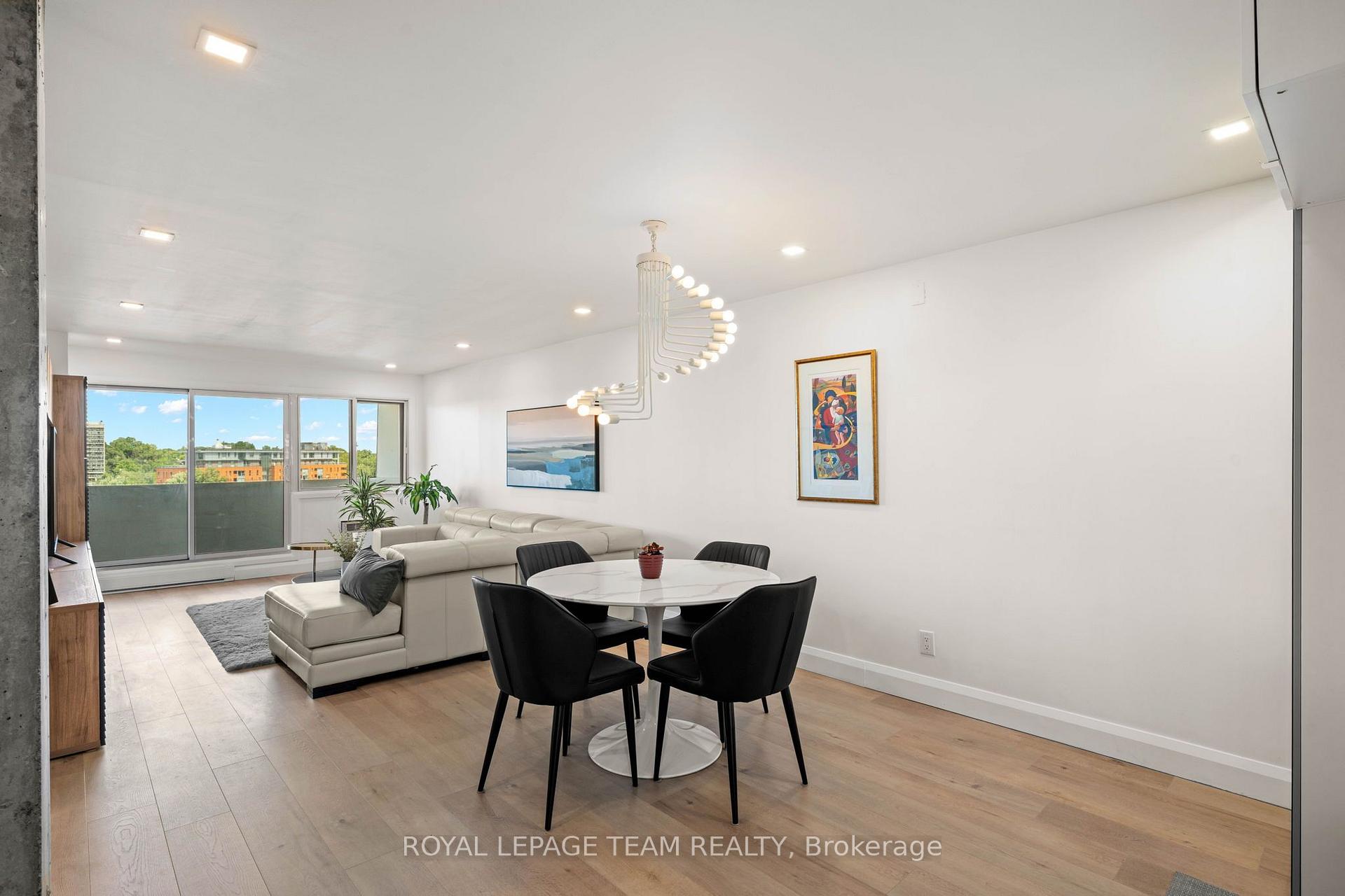 Photo 7 of Unit 901, 40 Landry Street, Ottawa, Vanier — HOMEH