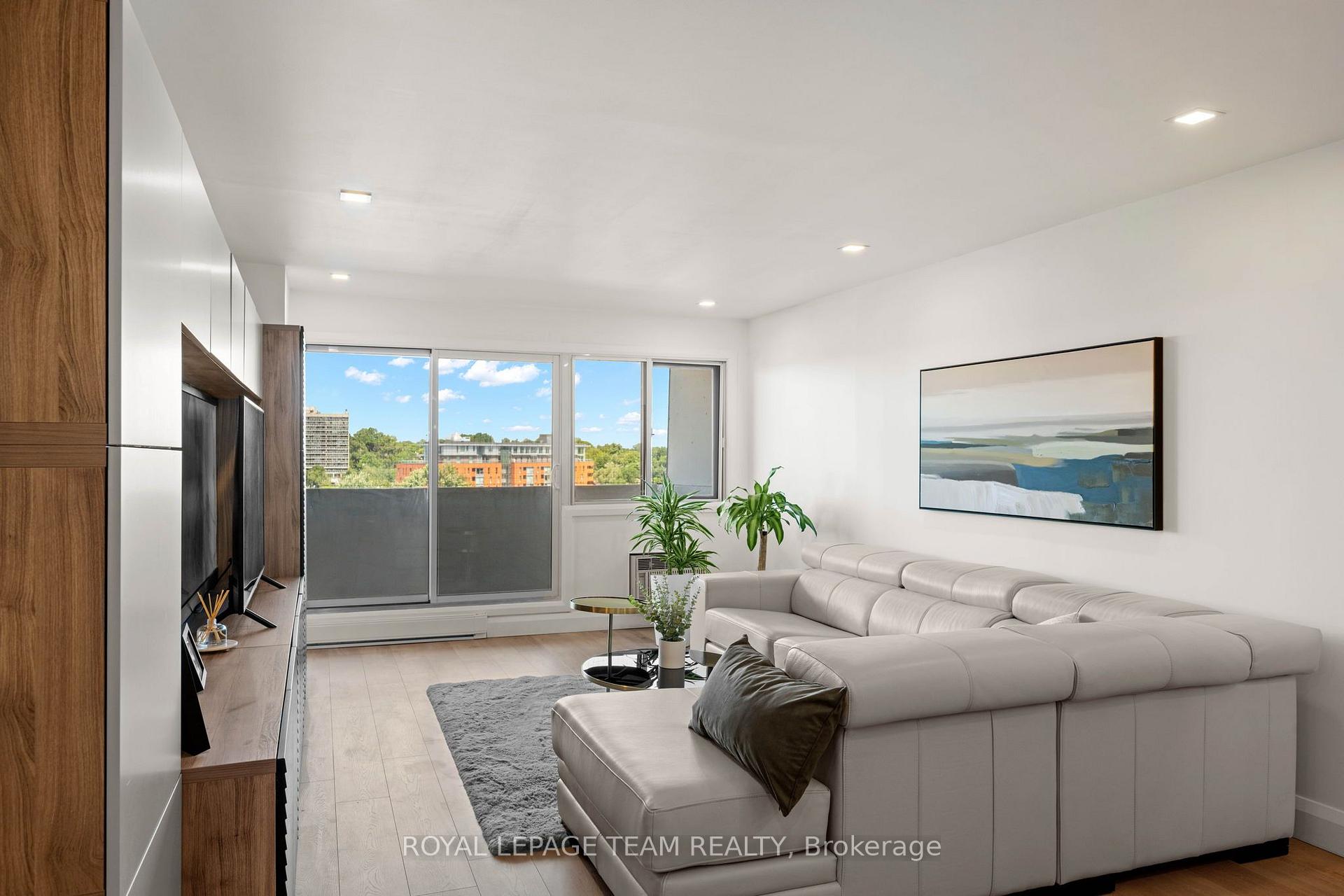 Photo 12 of Unit 901, 40 Landry Street, Ottawa, Vanier — HOMEH