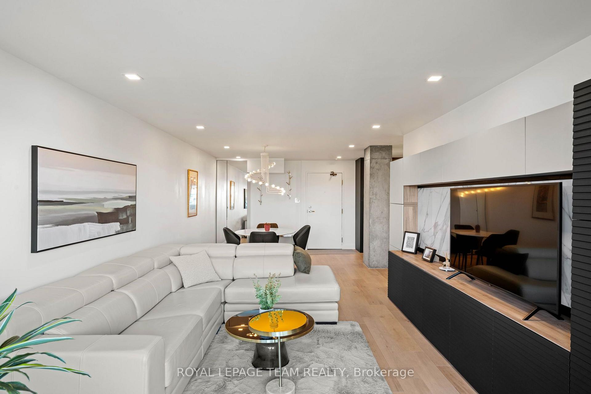 Photo 15 of Unit 901, 40 Landry Street, Ottawa, Vanier — HOMEH
