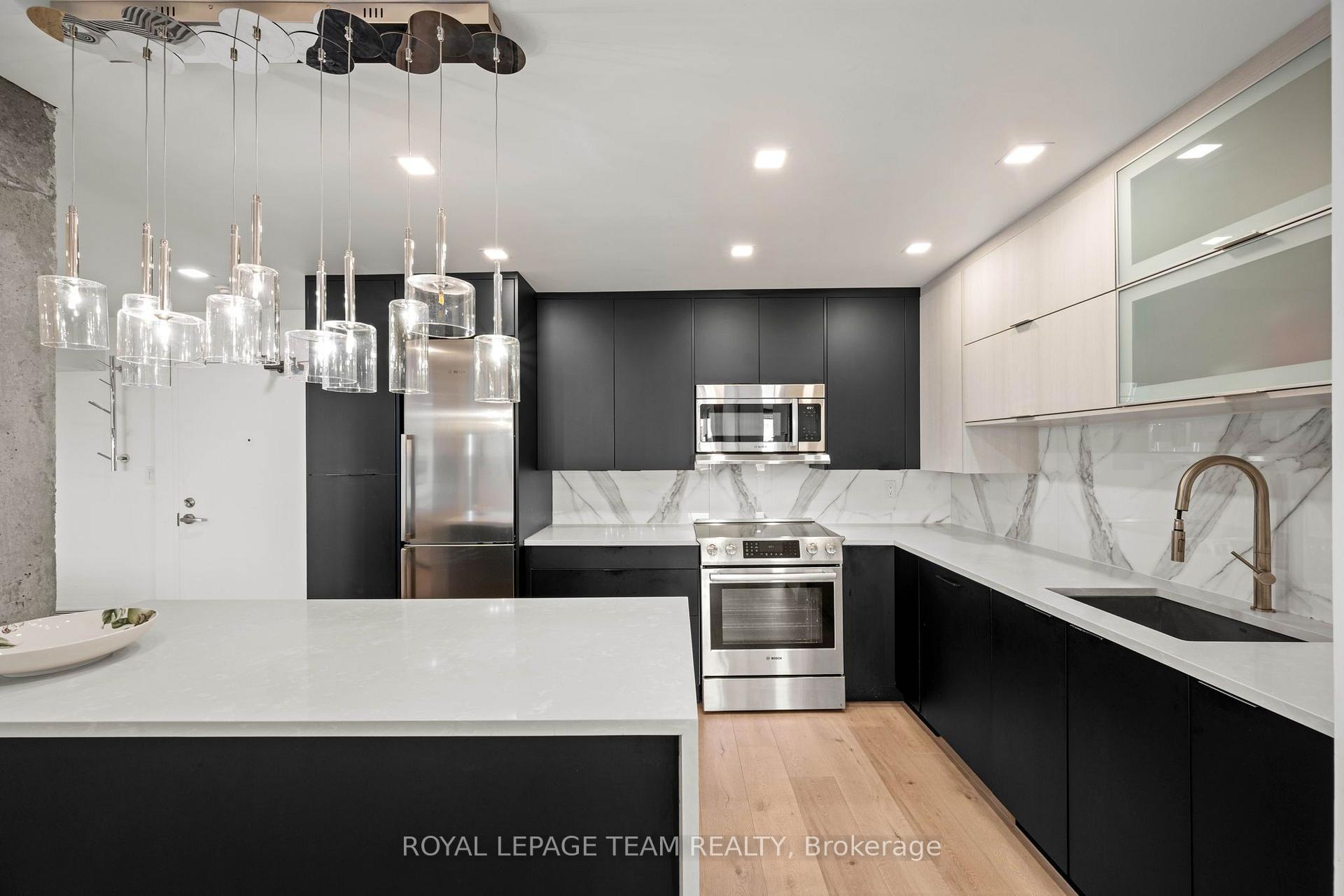 Photo 20 of Unit 901, 40 Landry Street, Ottawa, Vanier — HOMEH