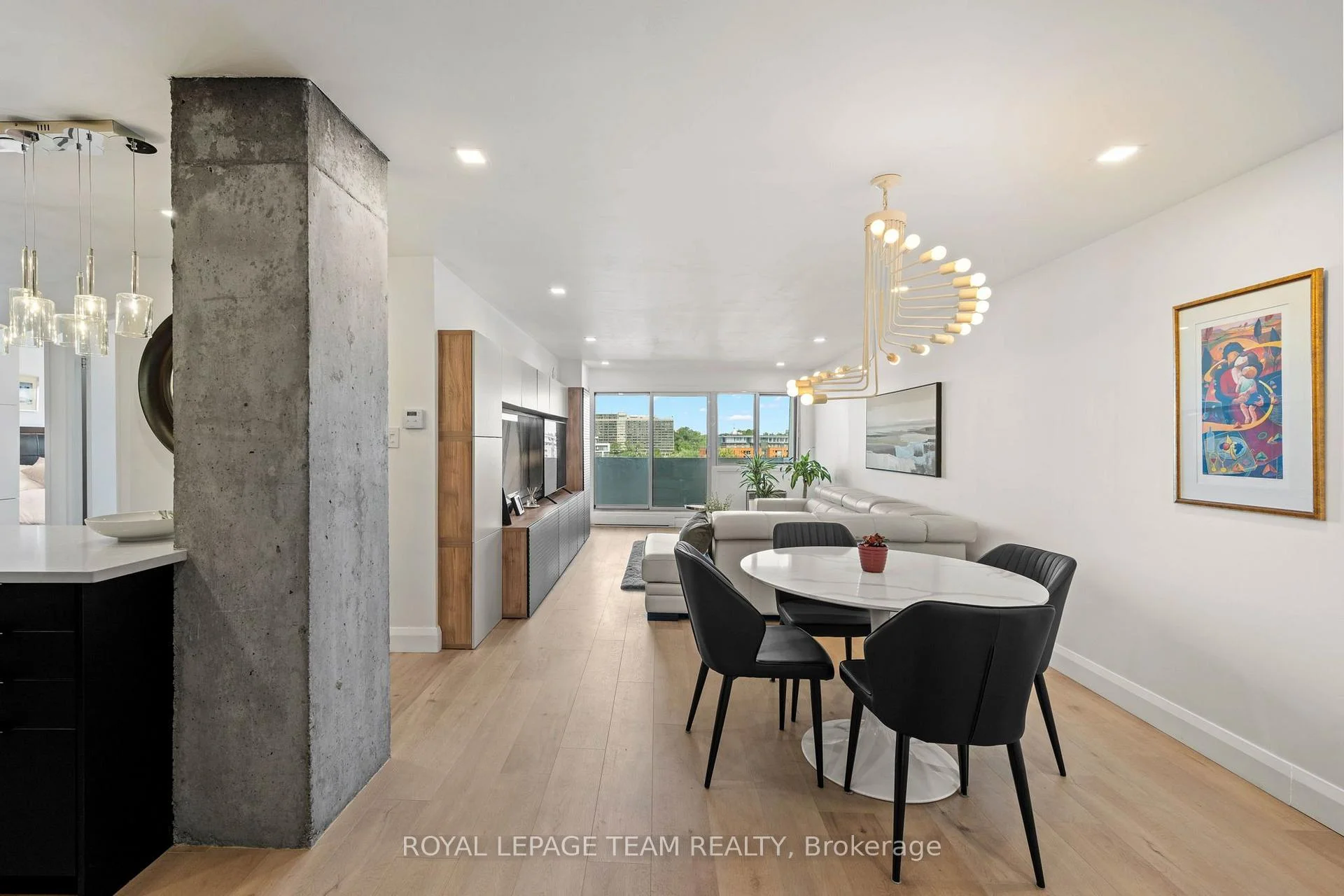 Photo 8 of Unit 901, 40 Landry Street, Ottawa, Vanier — HOMEH