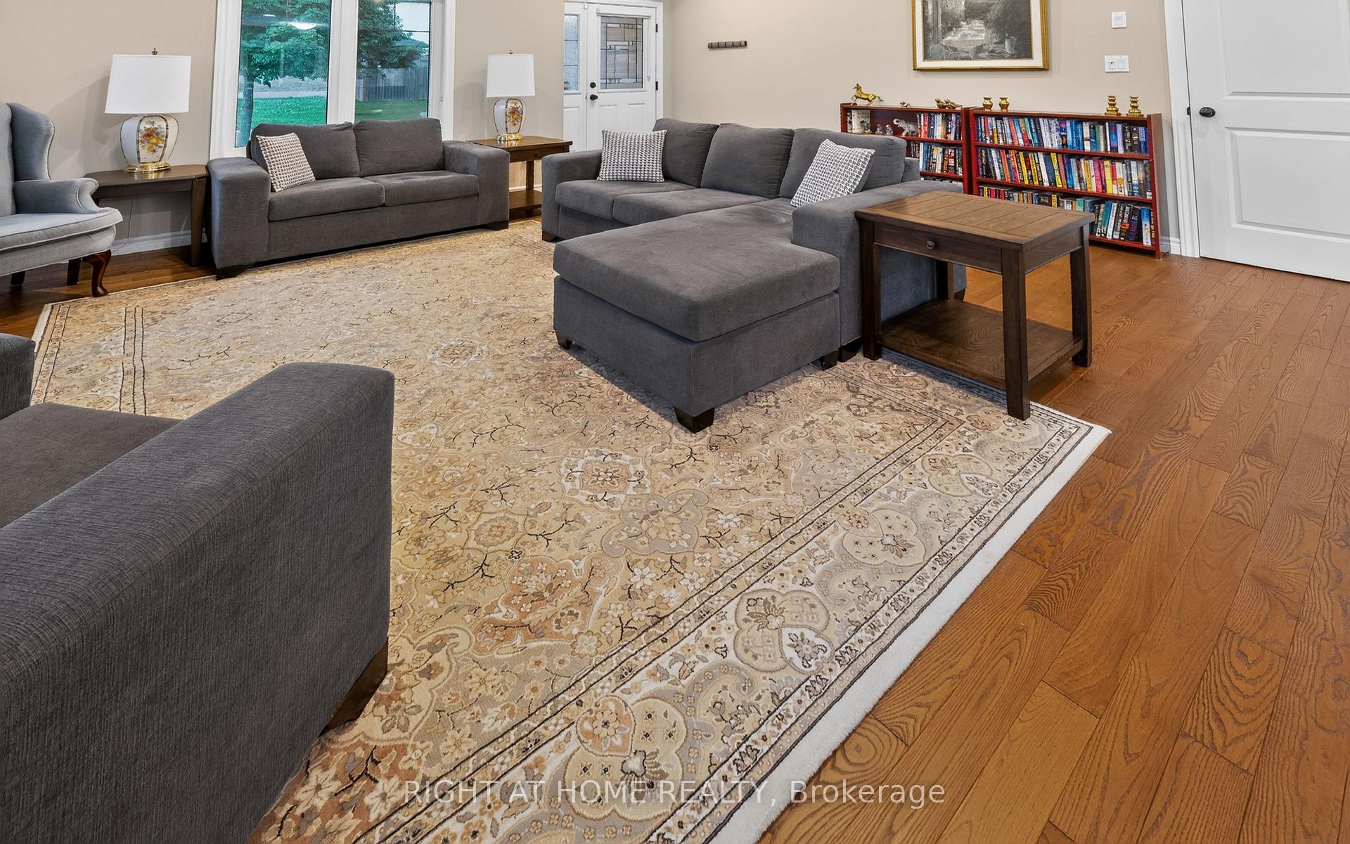Photo 10 of 2 Noble Lane, St. Thomas — HOMEH