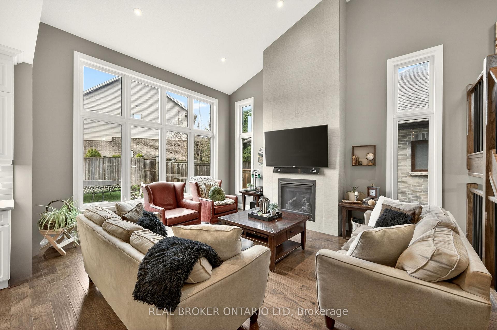 Photo 6 of 3386 Settlement Trail, London, South V — HOMEH
