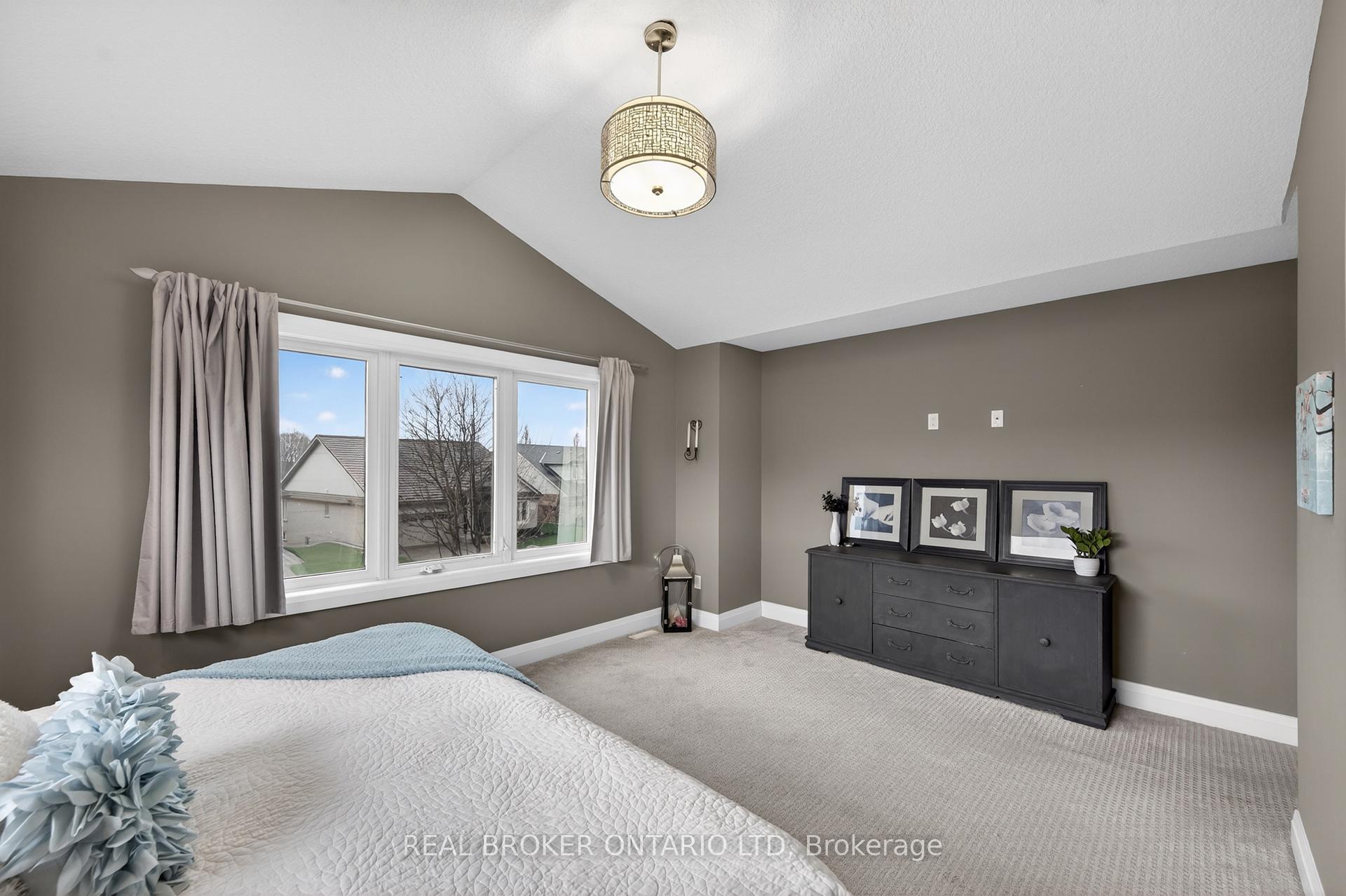 Photo 22 of 3386 Settlement Trail, London, South V — HOMEH