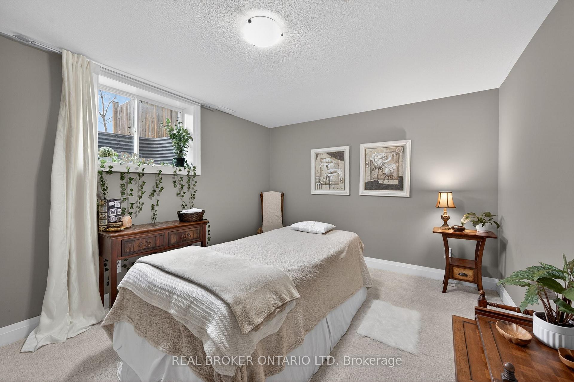 Photo 35 of 3386 Settlement Trail, London, South V — HOMEH