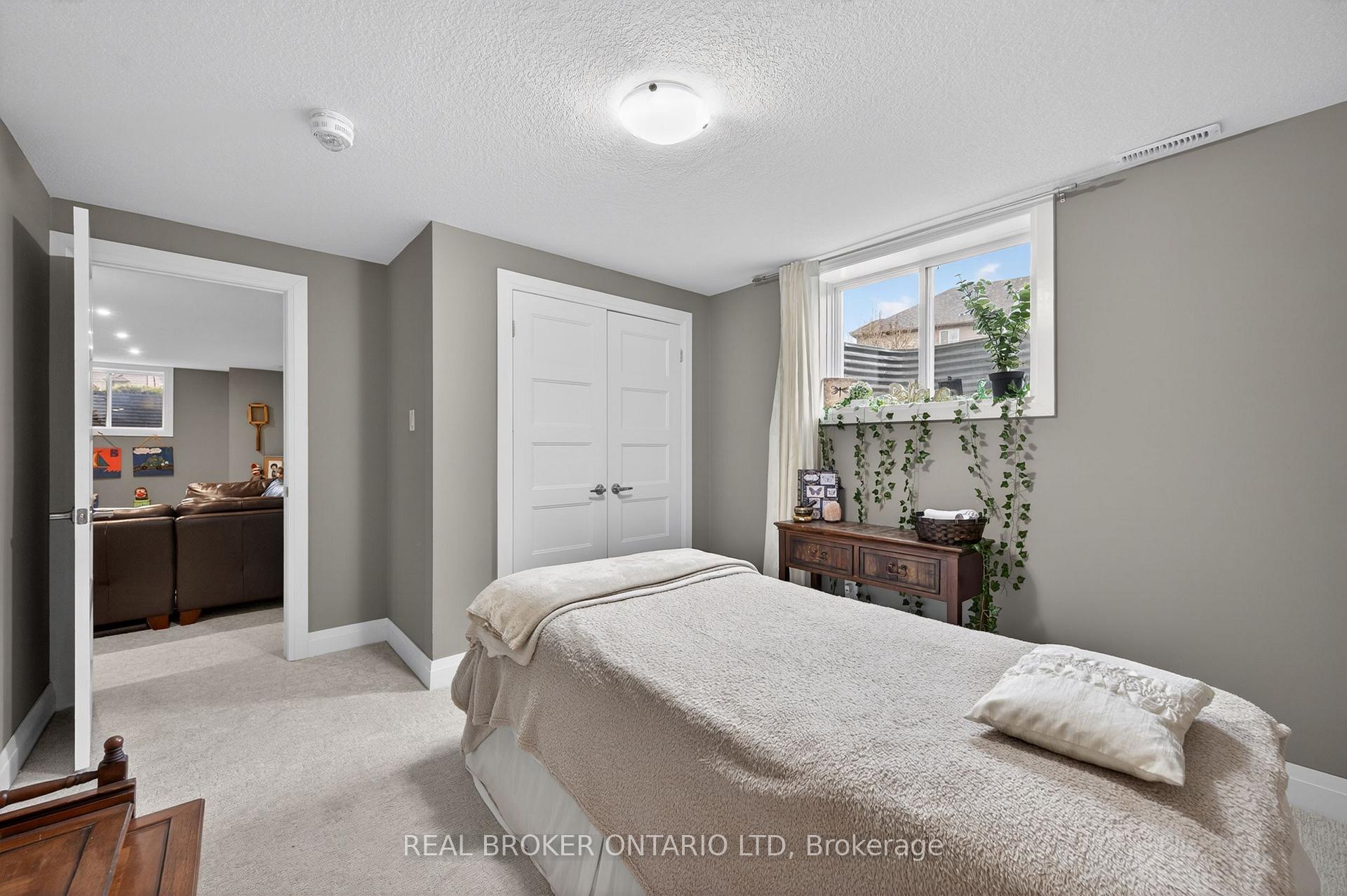 Photo 36 of 3386 Settlement Trail, London, South V — HOMEH