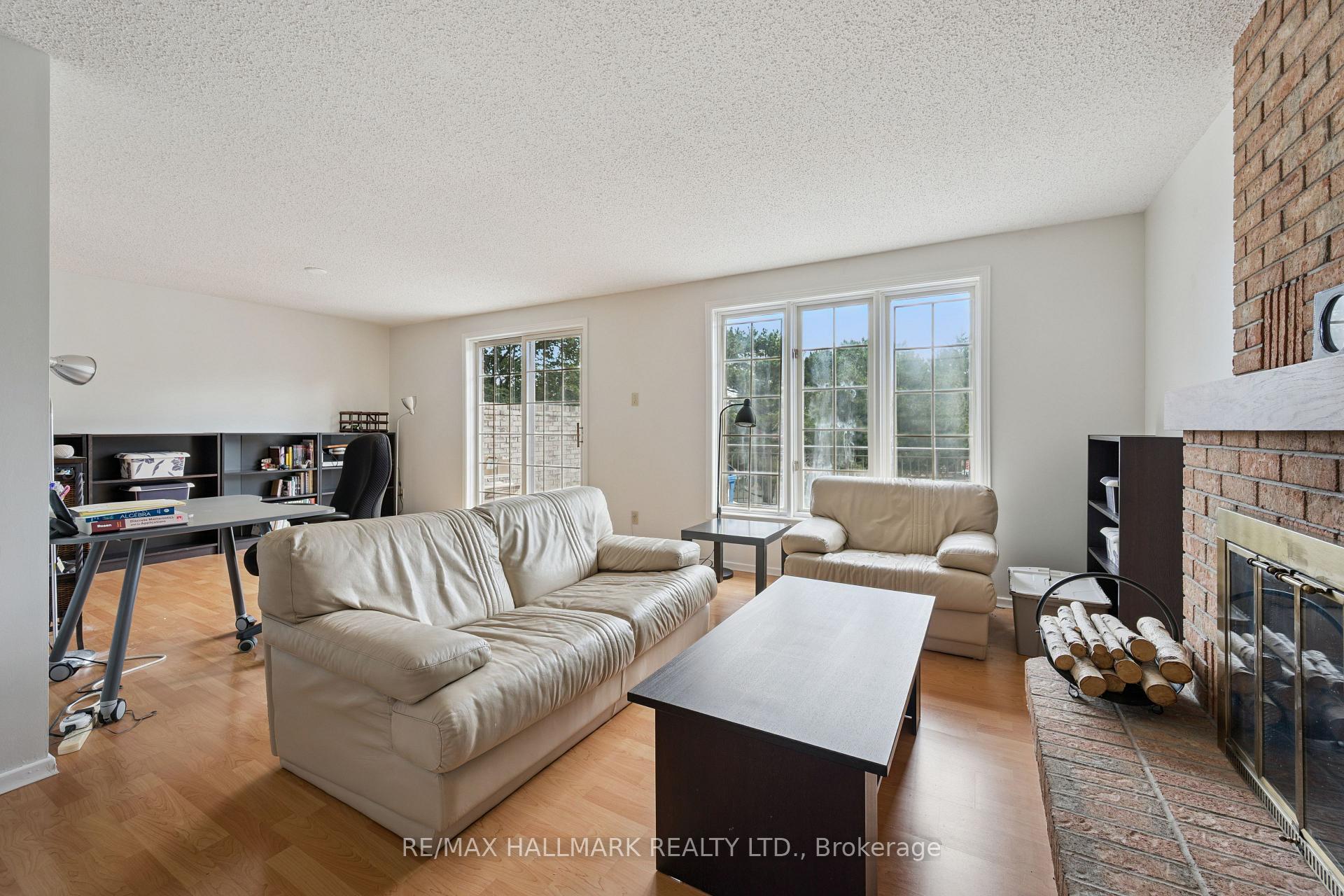 Photo 5 of Unit 1, 489 Beechwood Drive, Waterloo, Westvale — HOMEH