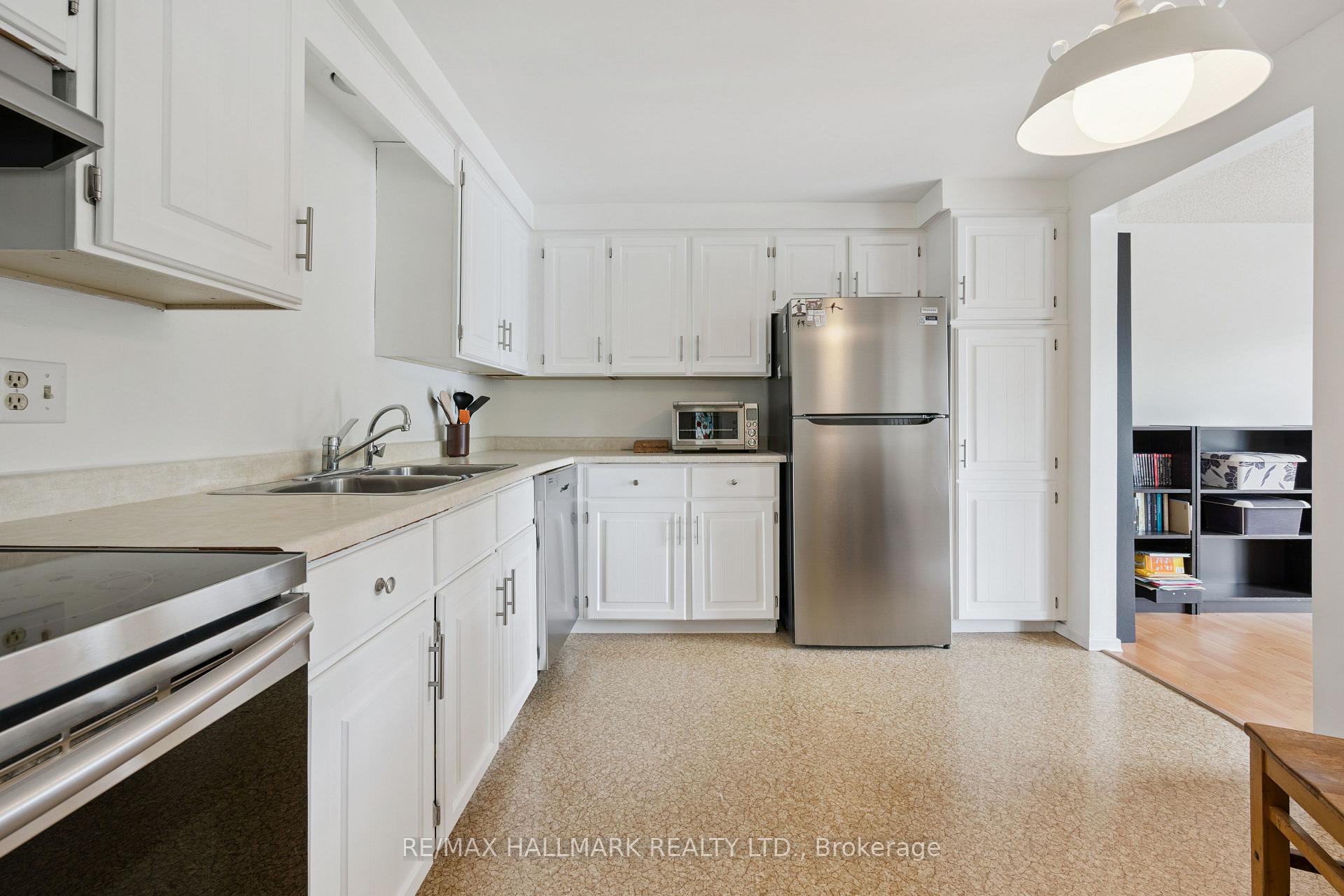 Photo 10 of Unit 1, 489 Beechwood Drive, Waterloo, Westvale — HOMEH