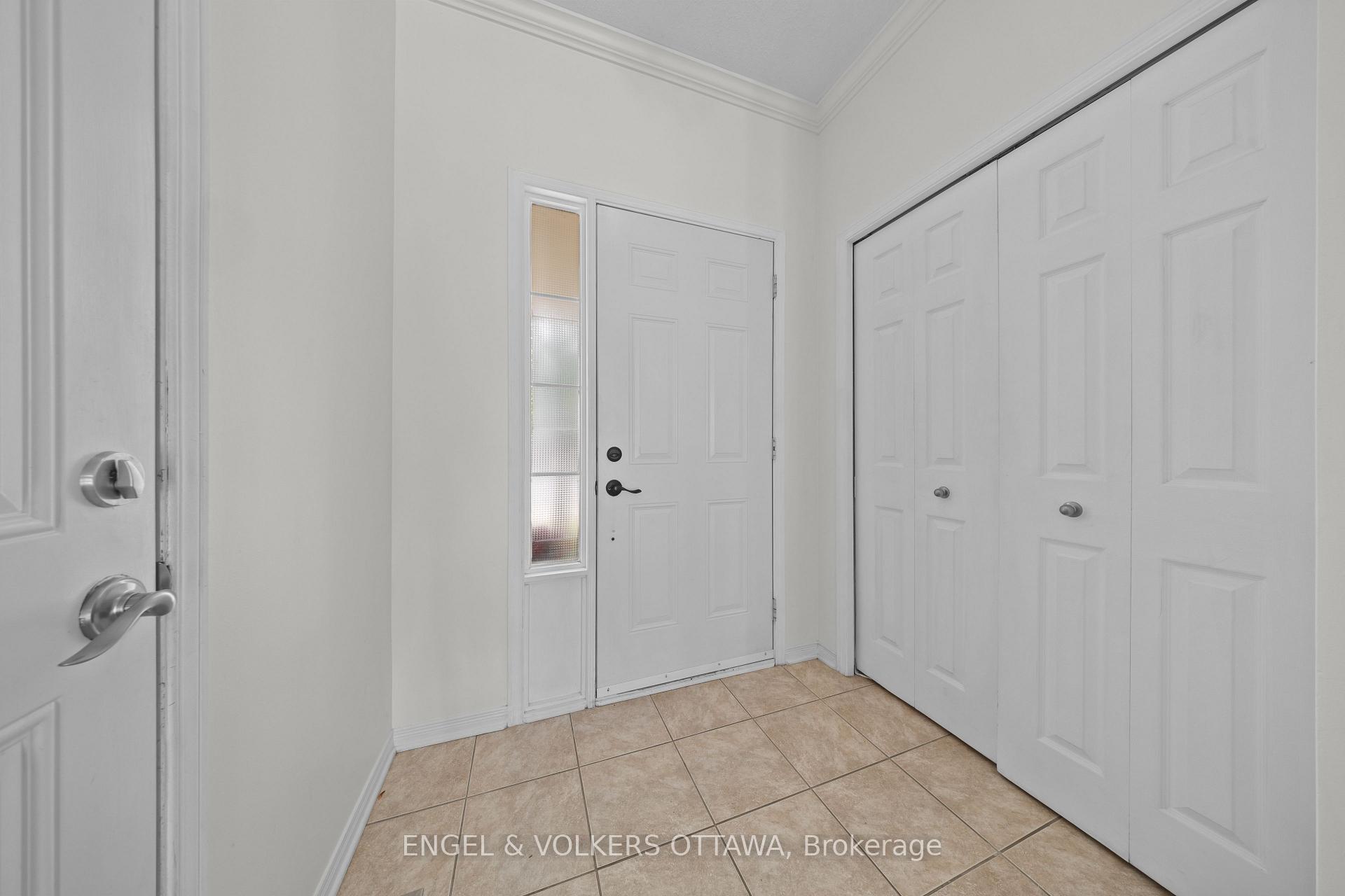 Photo 4 of 789 Cobble Hill Drive, Ottawa, Barrhaven - Cedargrove/Fraserdale — HOMEH