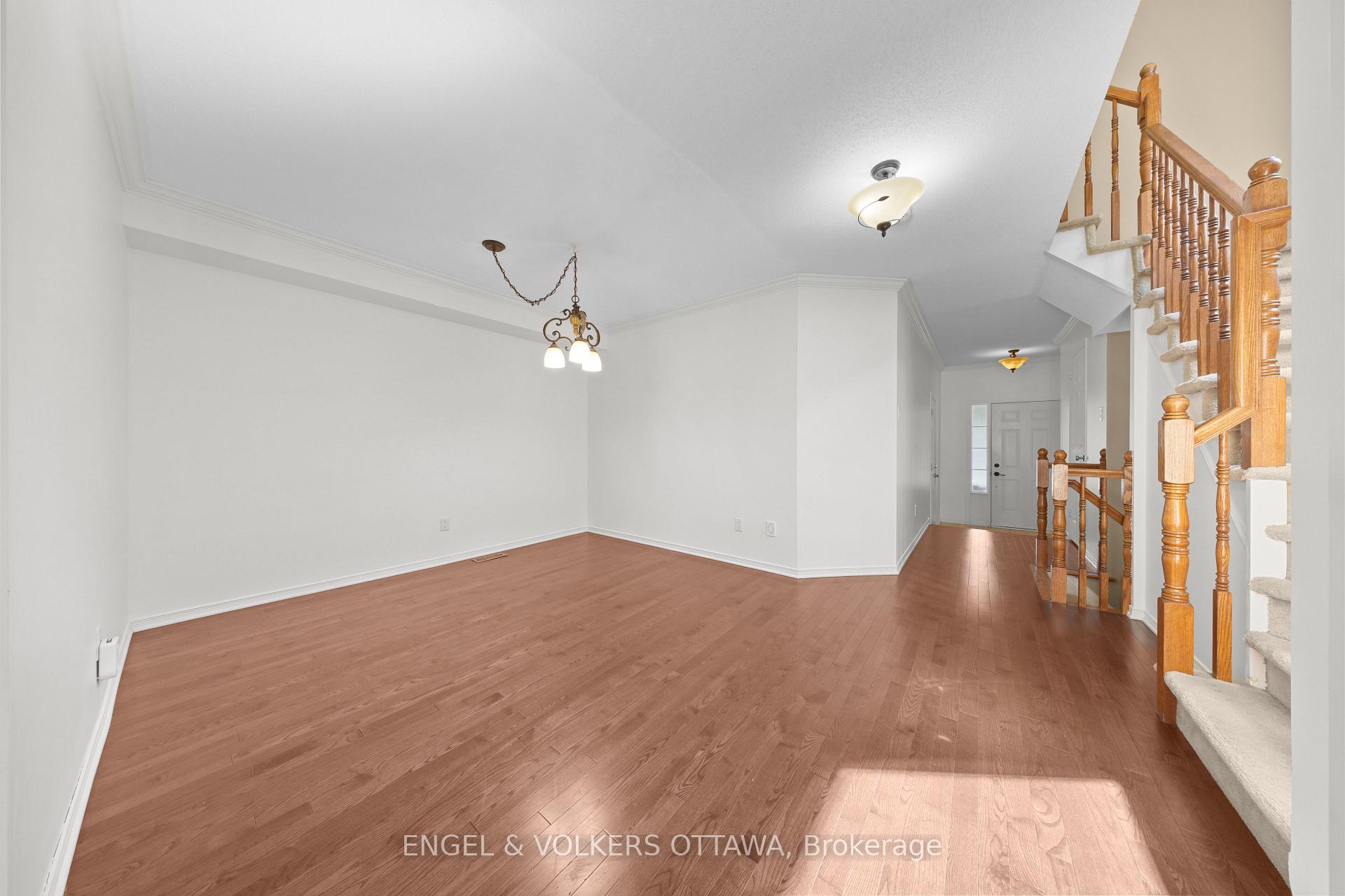 Photo 8 of 789 Cobble Hill Drive, Ottawa, Barrhaven - Cedargrove/Fraserdale — HOMEH