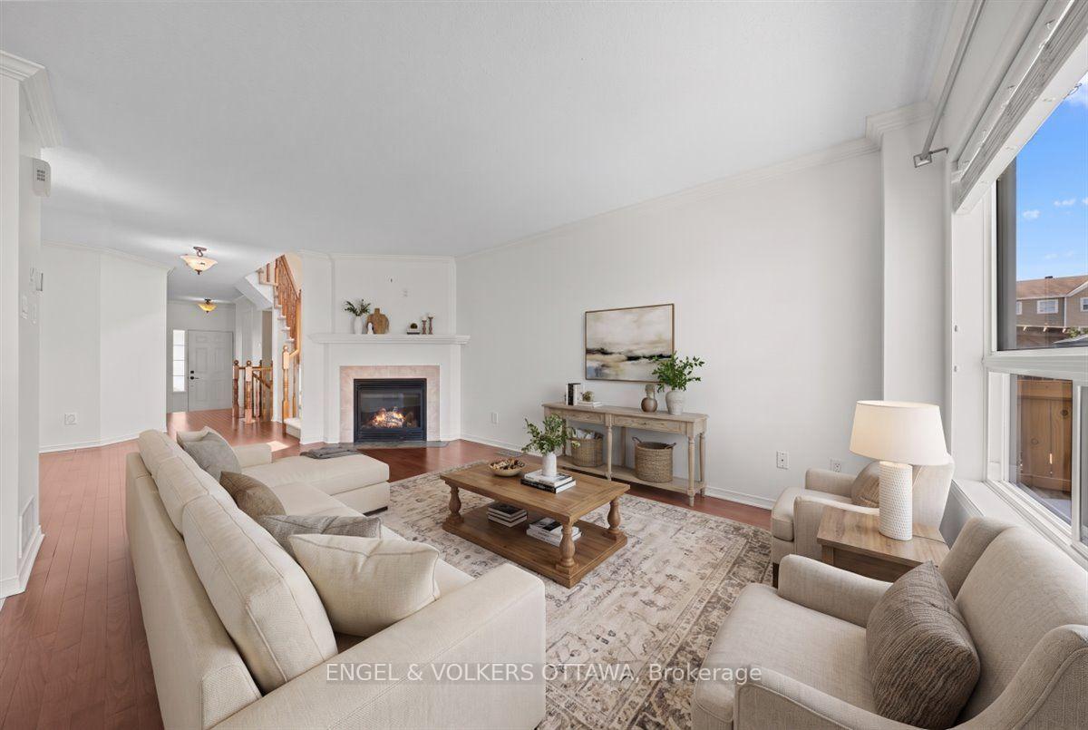 Photo 12 of 789 Cobble Hill Drive, Ottawa, Barrhaven - Cedargrove/Fraserdale — HOMEH