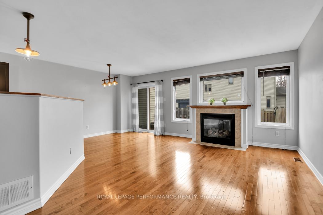 Photo 7 of 1862 Arrowgrass Way, Ottawa, Notting Hill/Summerside — HOMEH
