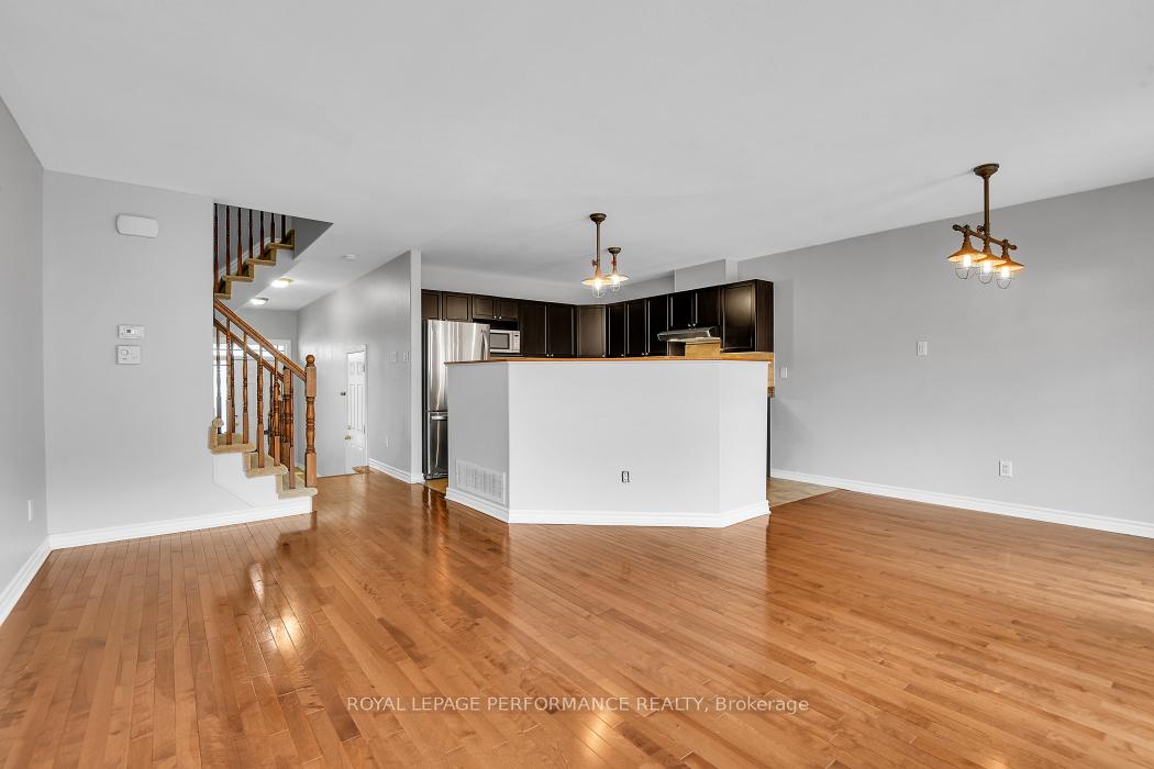 Photo 9 of 1862 Arrowgrass Way, Ottawa, Notting Hill/Summerside — HOMEH