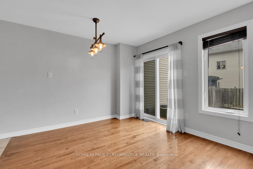 Photo 10 of 1862 Arrowgrass Way, Ottawa, Notting Hill/Summerside — HOMEH
